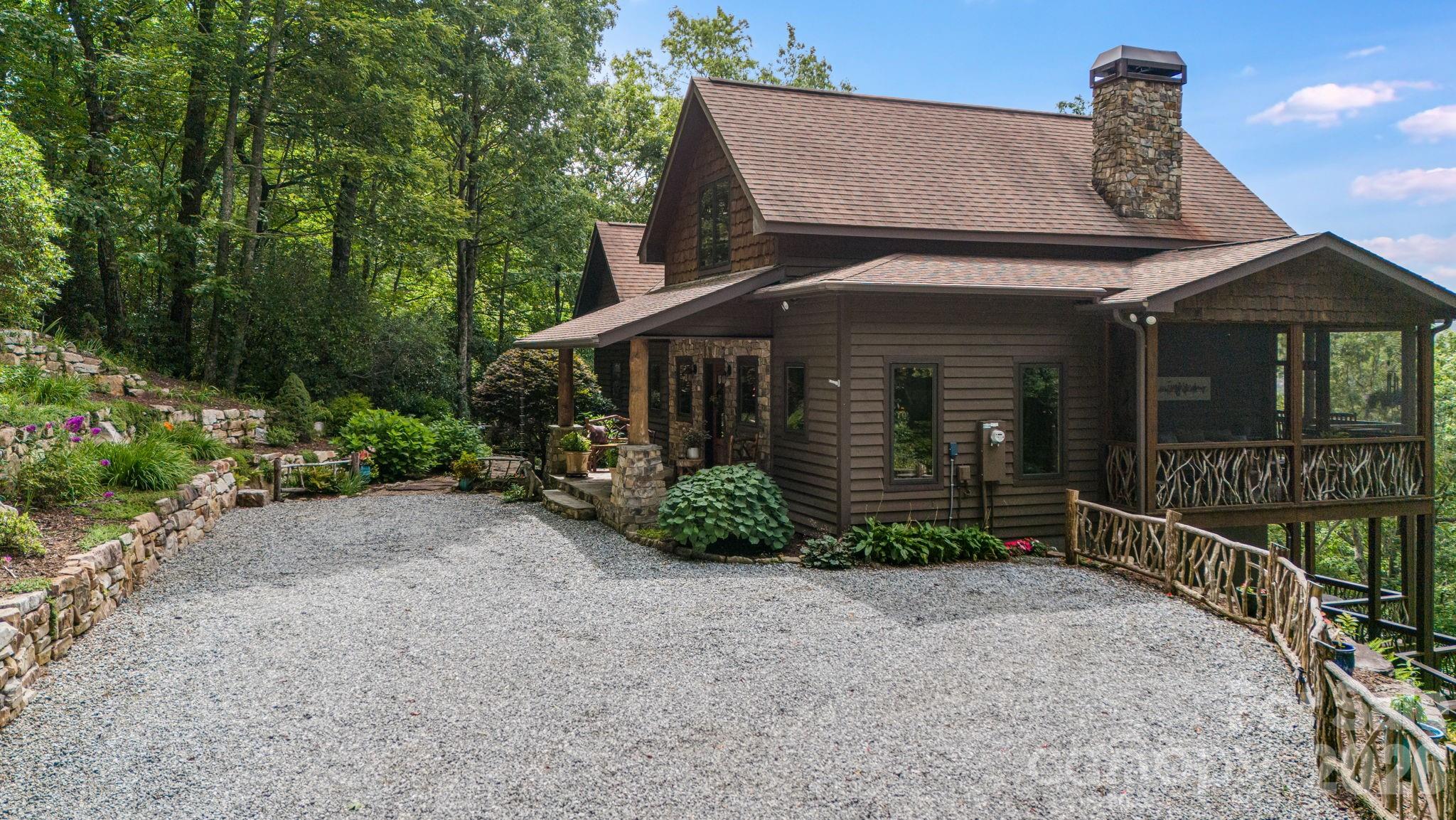 138 Bear Paw Drive Property Photo 6
