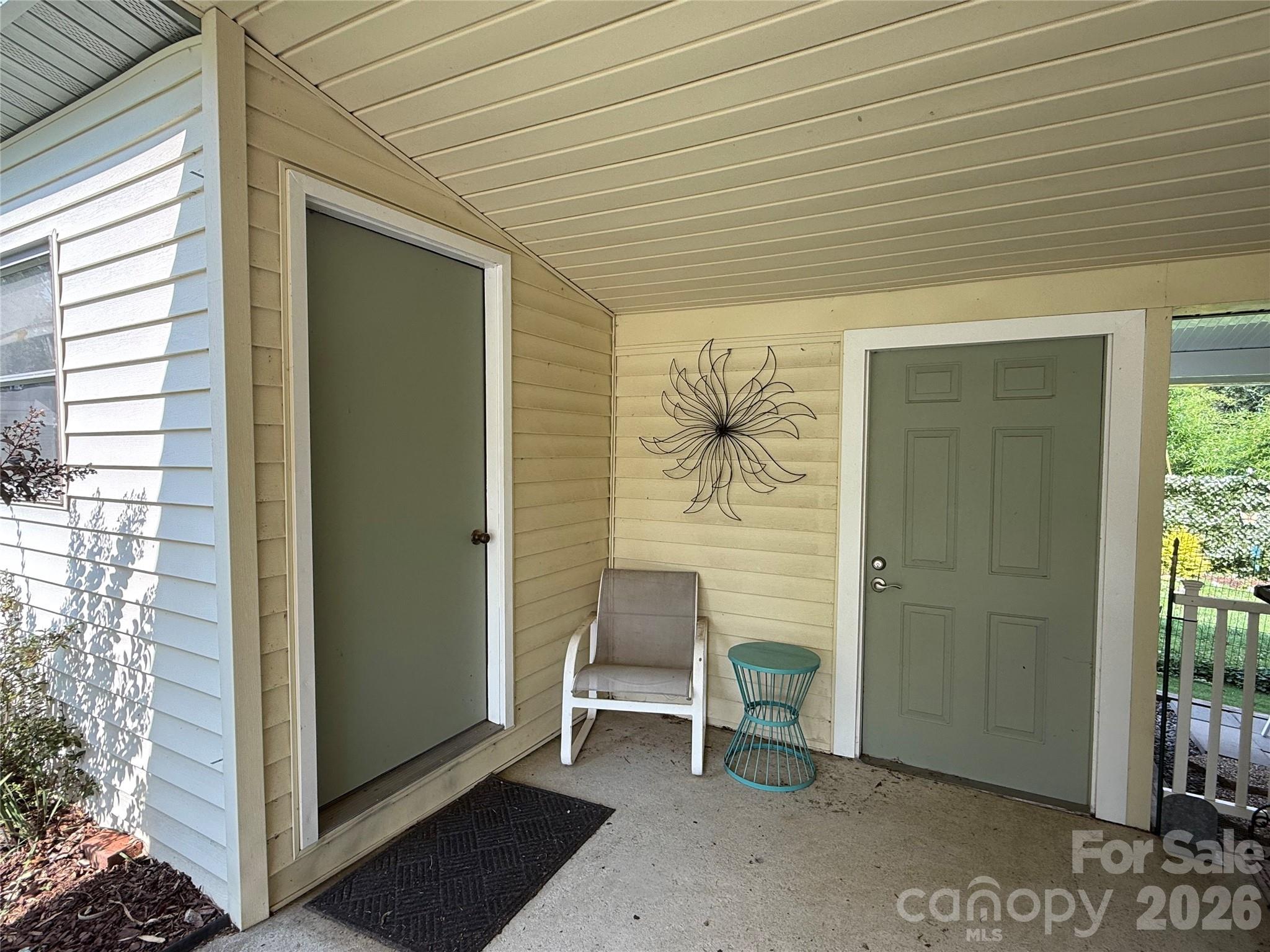 227 Cranbrook Circle Property Photo 5