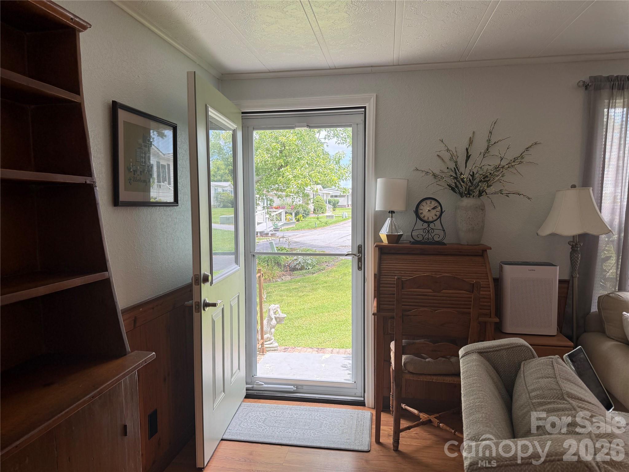 227 Cranbrook Circle Property Photo 8