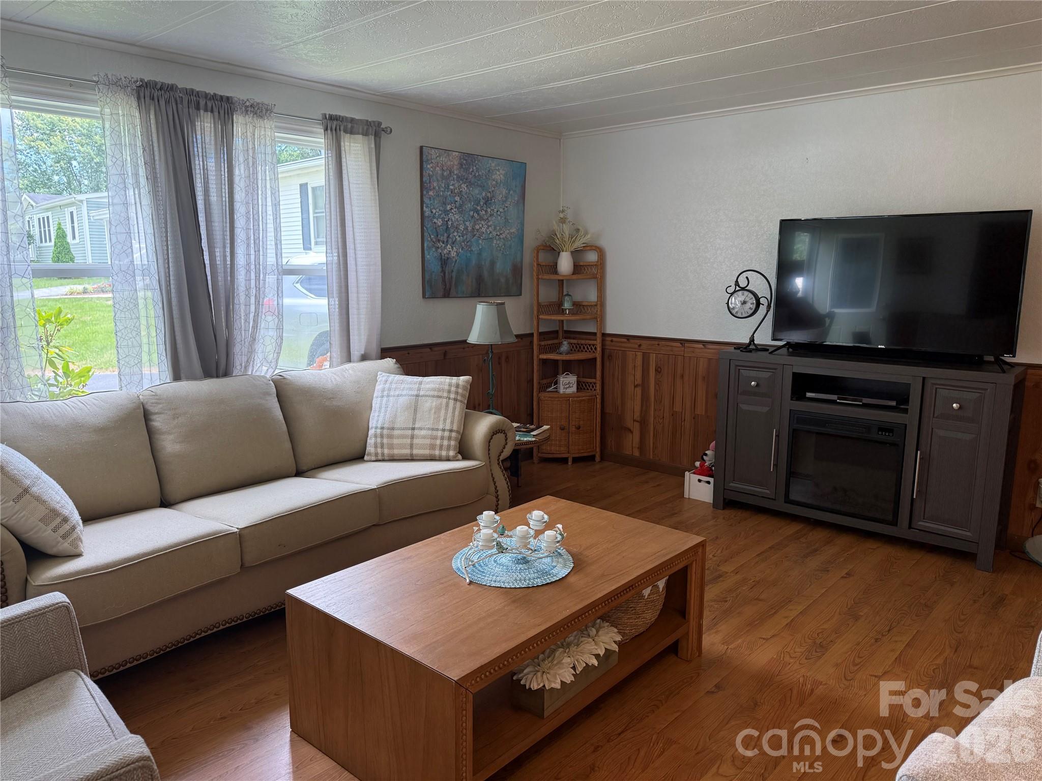 227 Cranbrook Circle Property Photo 11