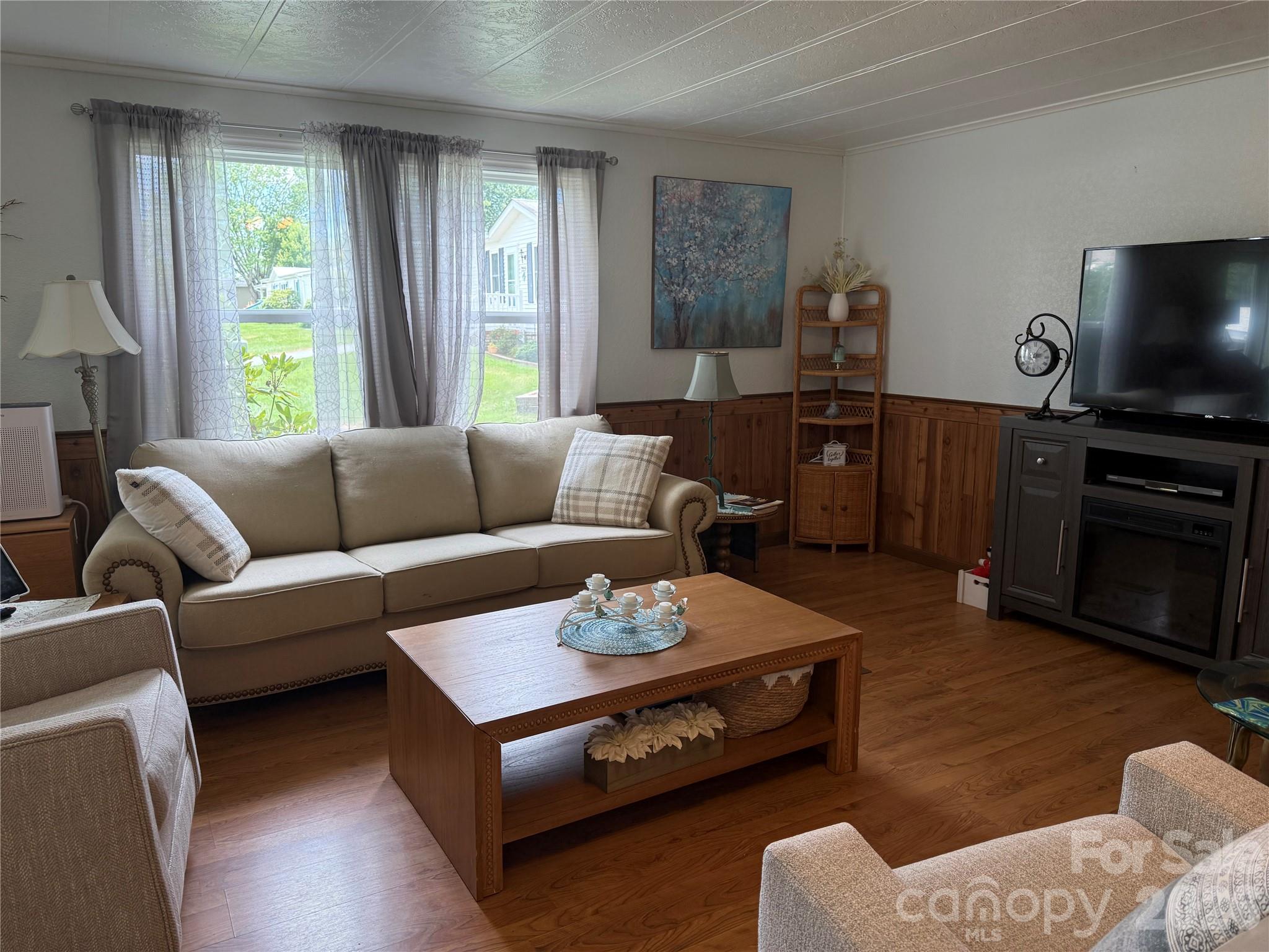227 Cranbrook Circle Property Photo 12