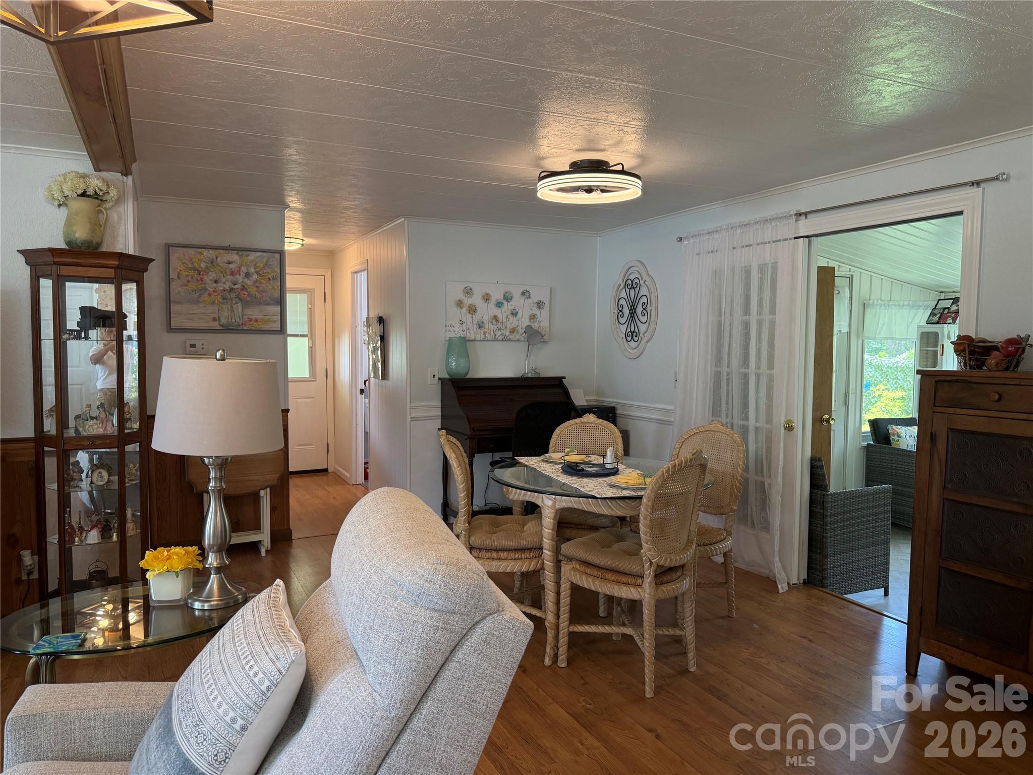 227 Cranbrook Circle Property Photo 14
