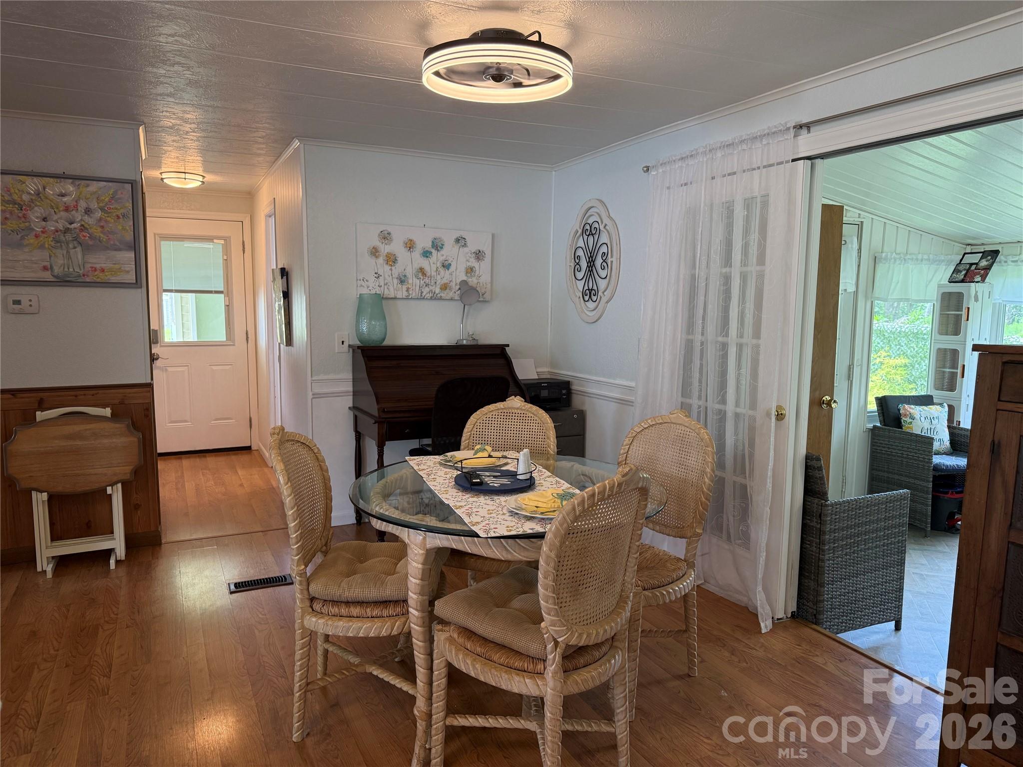 227 Cranbrook Circle Property Photo 24