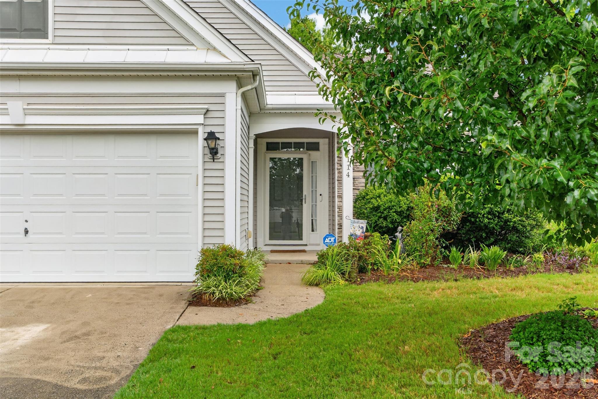 9114 Beaver Brook Way Property Photo 2
