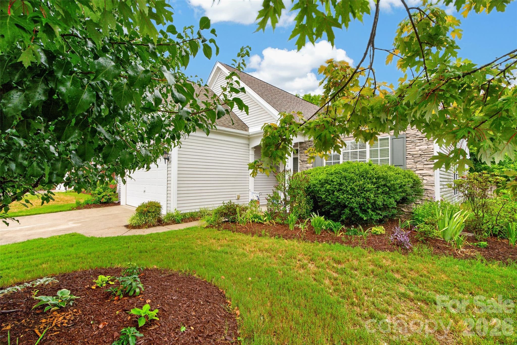 9114 Beaver Brook Way Property Photo 3