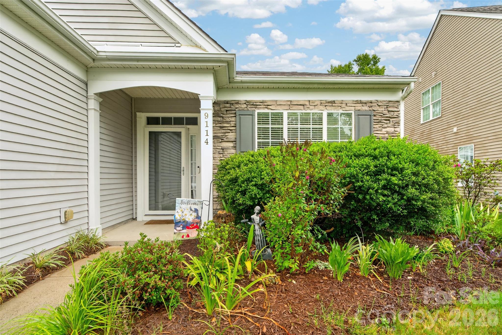 9114 Beaver Brook Way Property Photo 5
