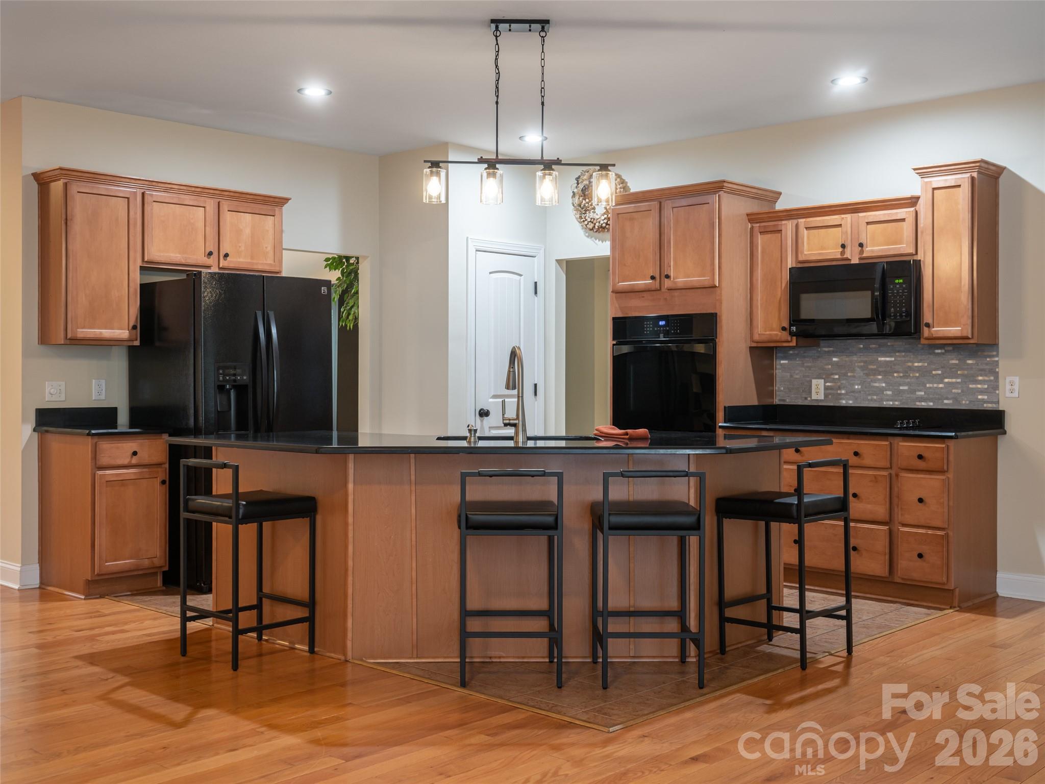 125 Craggy Street Property Photo 21