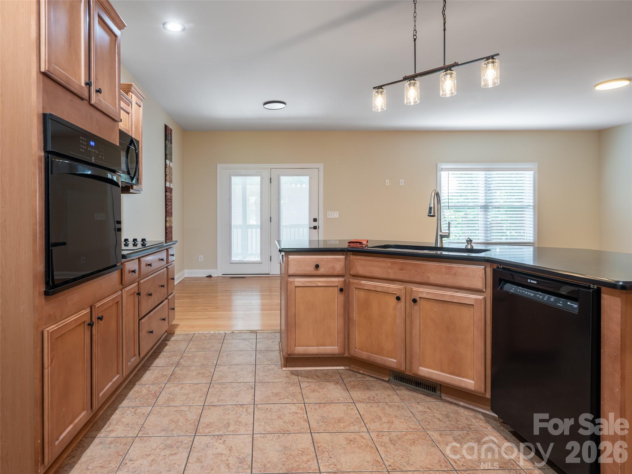 125 Craggy Street Property Photo 23