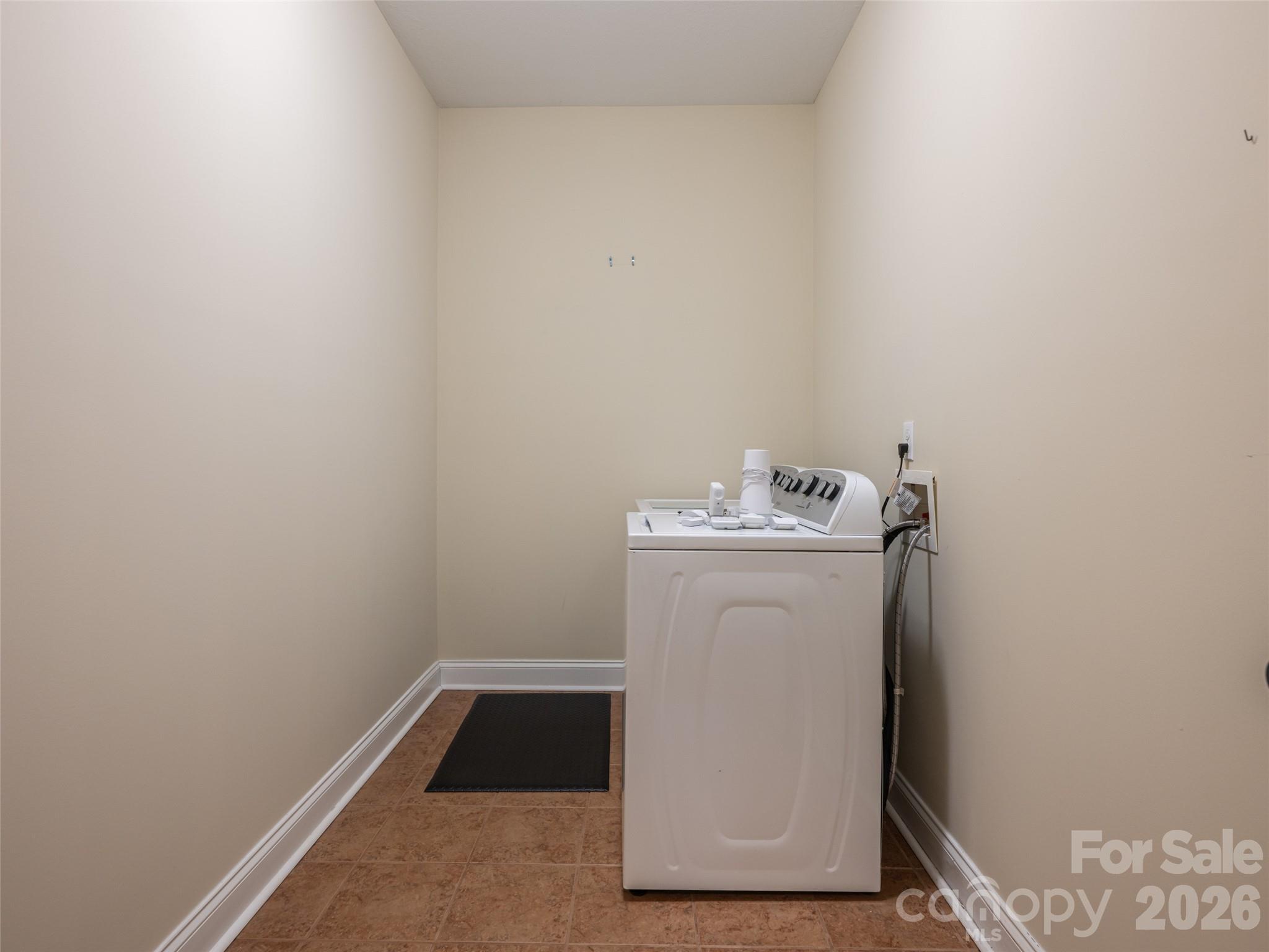 125 Craggy Street Property Photo 34