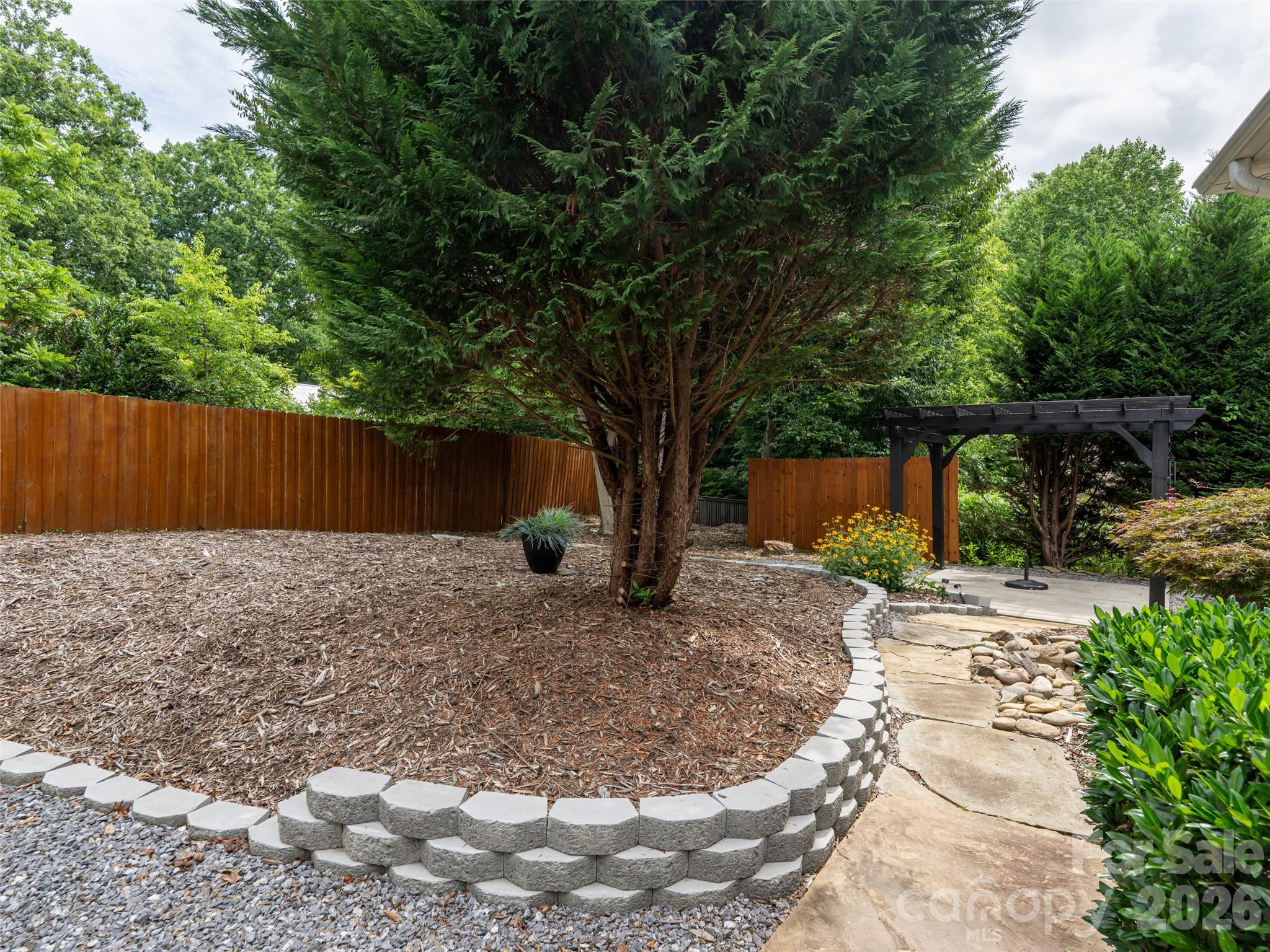 125 Craggy Street Property Photo 39