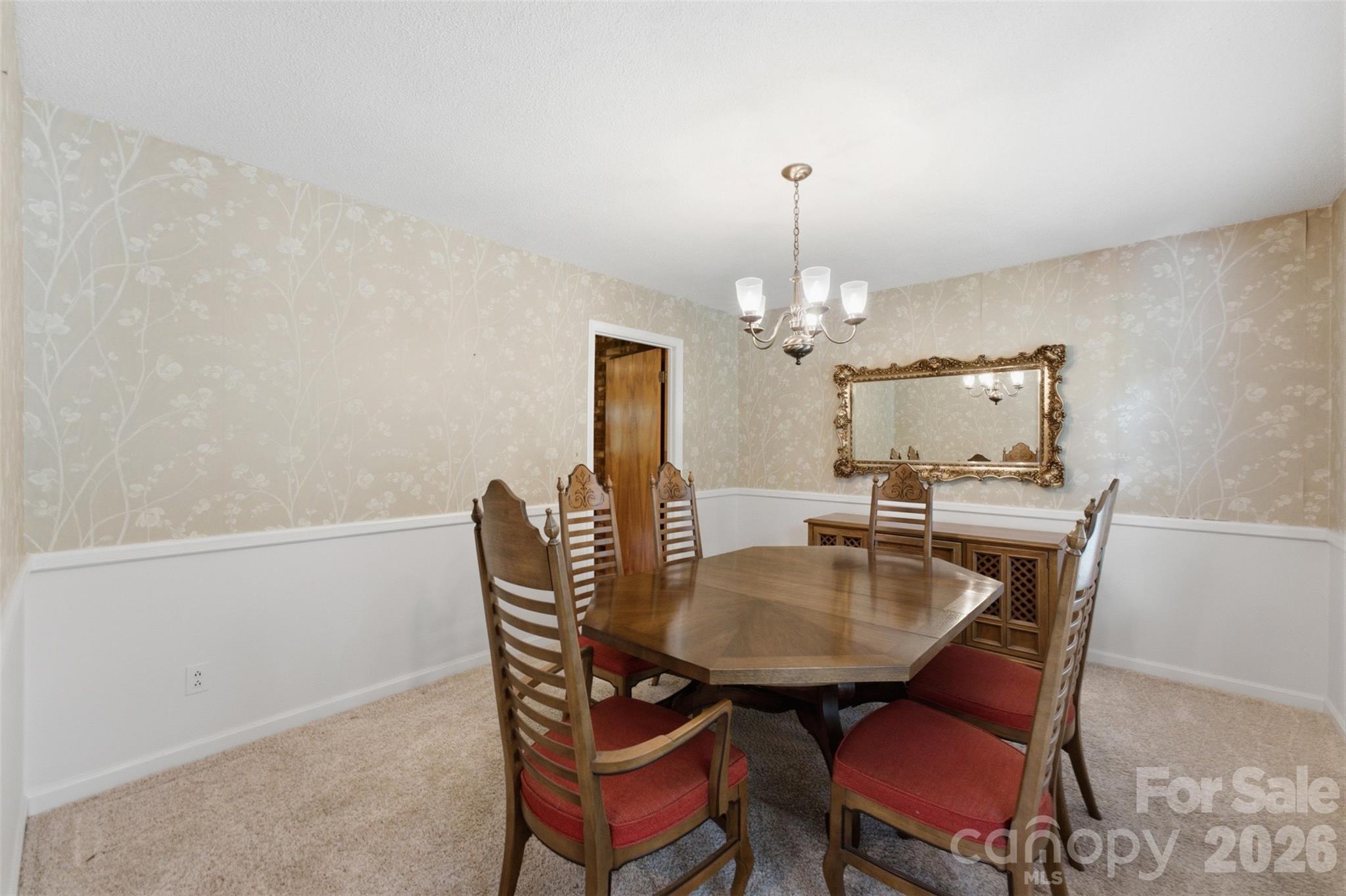 317 Rosemary Lane Property Photo 5