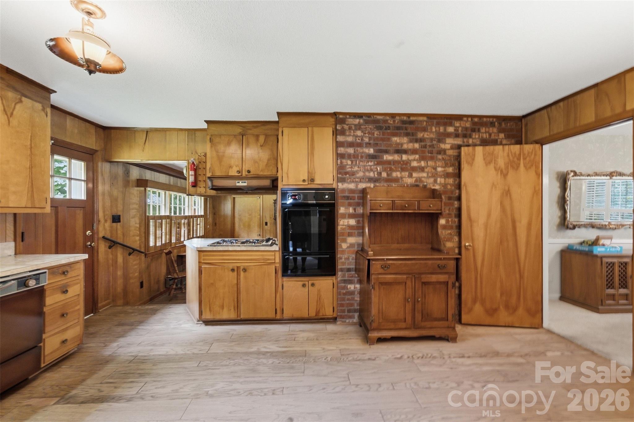 317 Rosemary Lane Property Photo 8