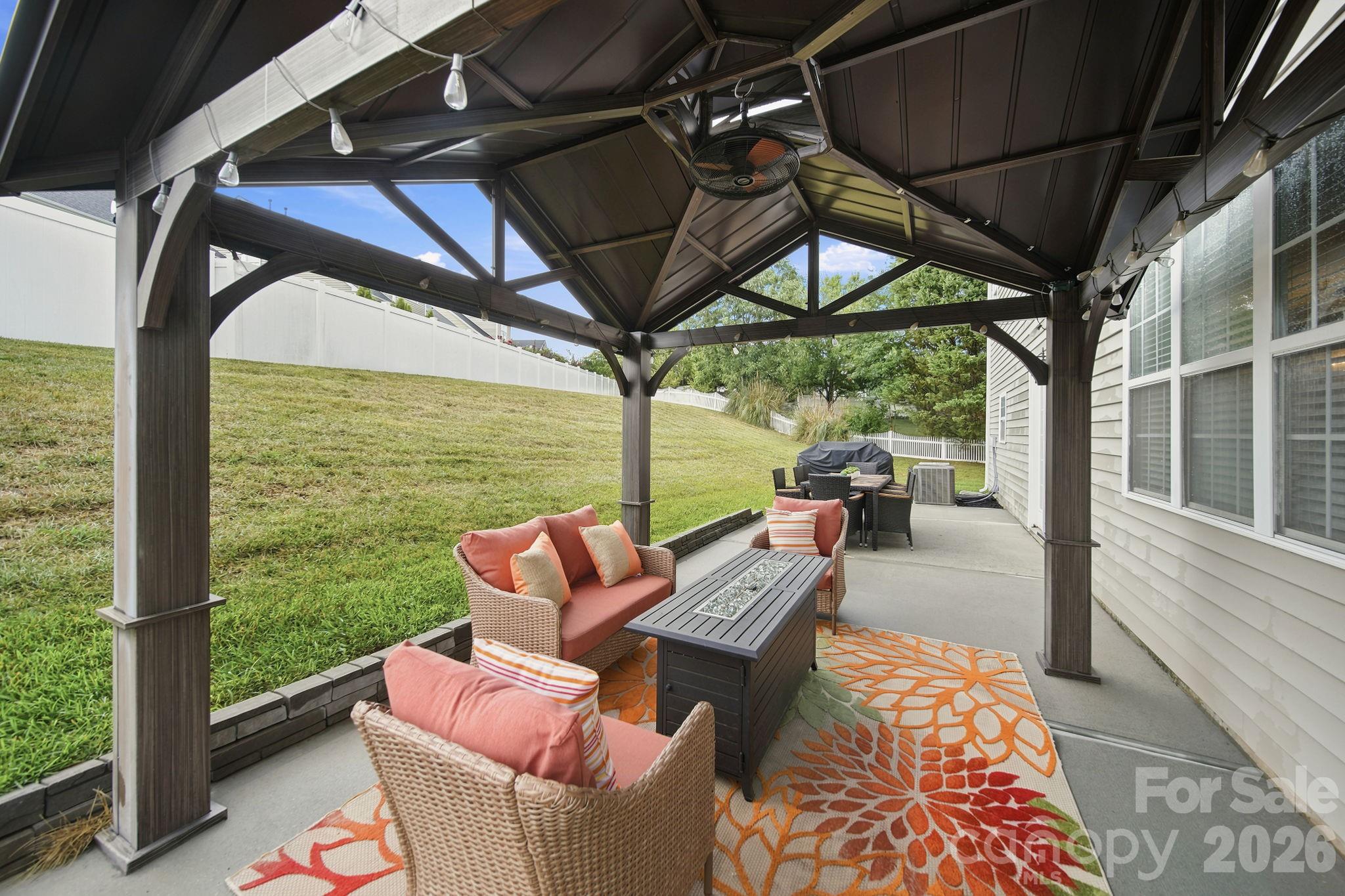 10906 Trout Creek Place Property Photo 7