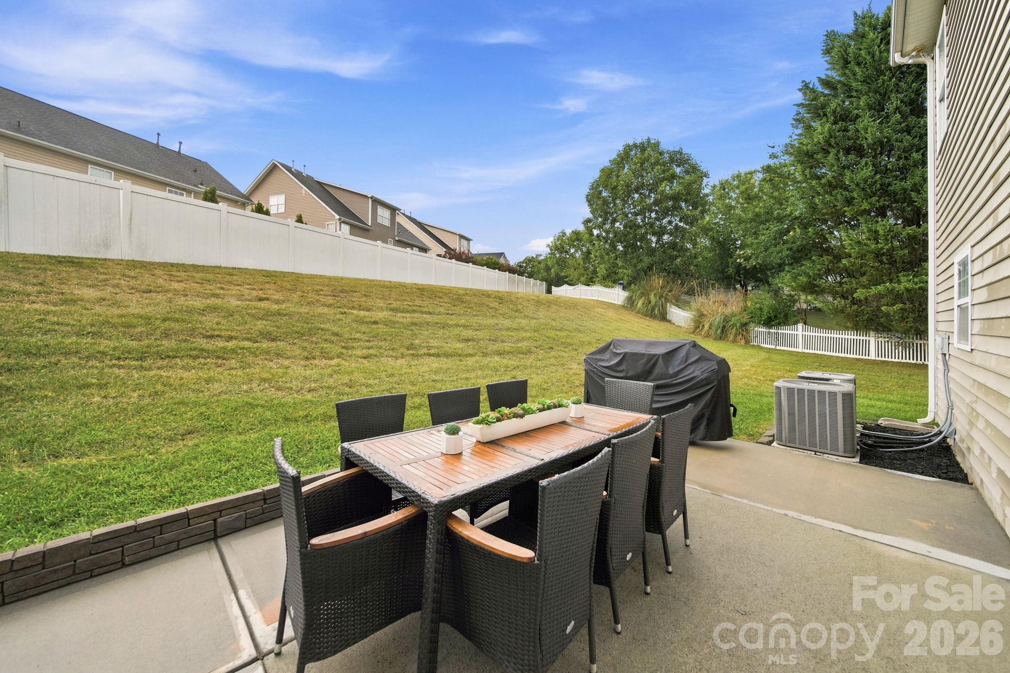 10906 Trout Creek Place Property Photo 9