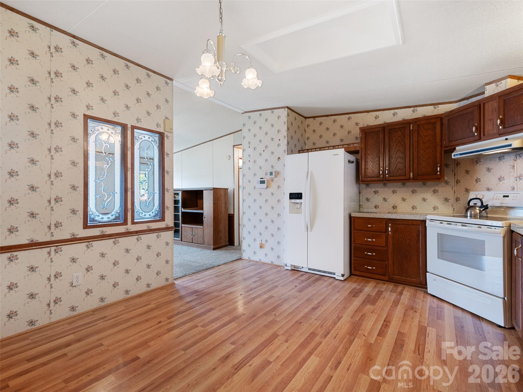 39 Spruce Street Property Photo 10