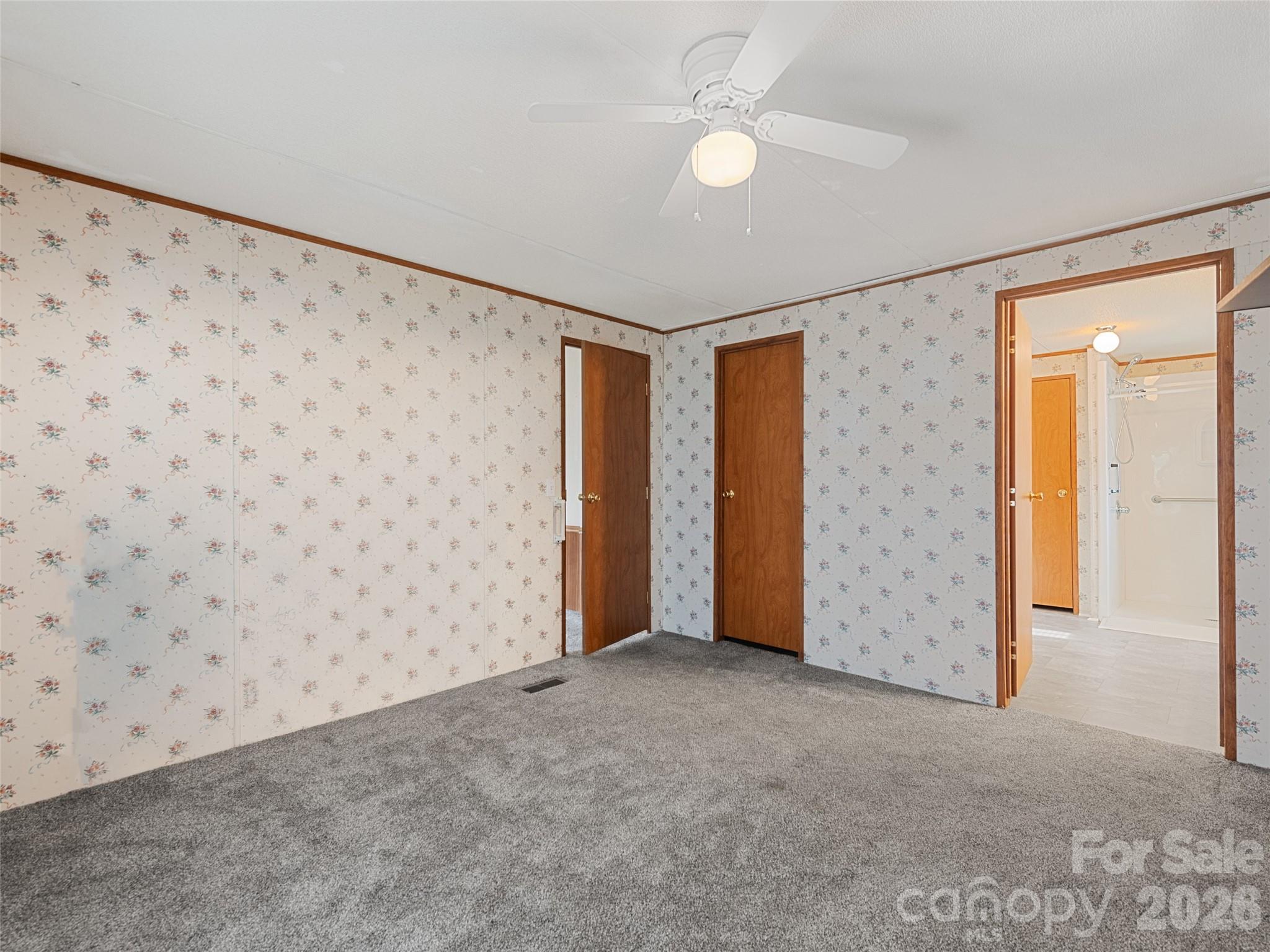 39 Spruce Street Property Photo 13