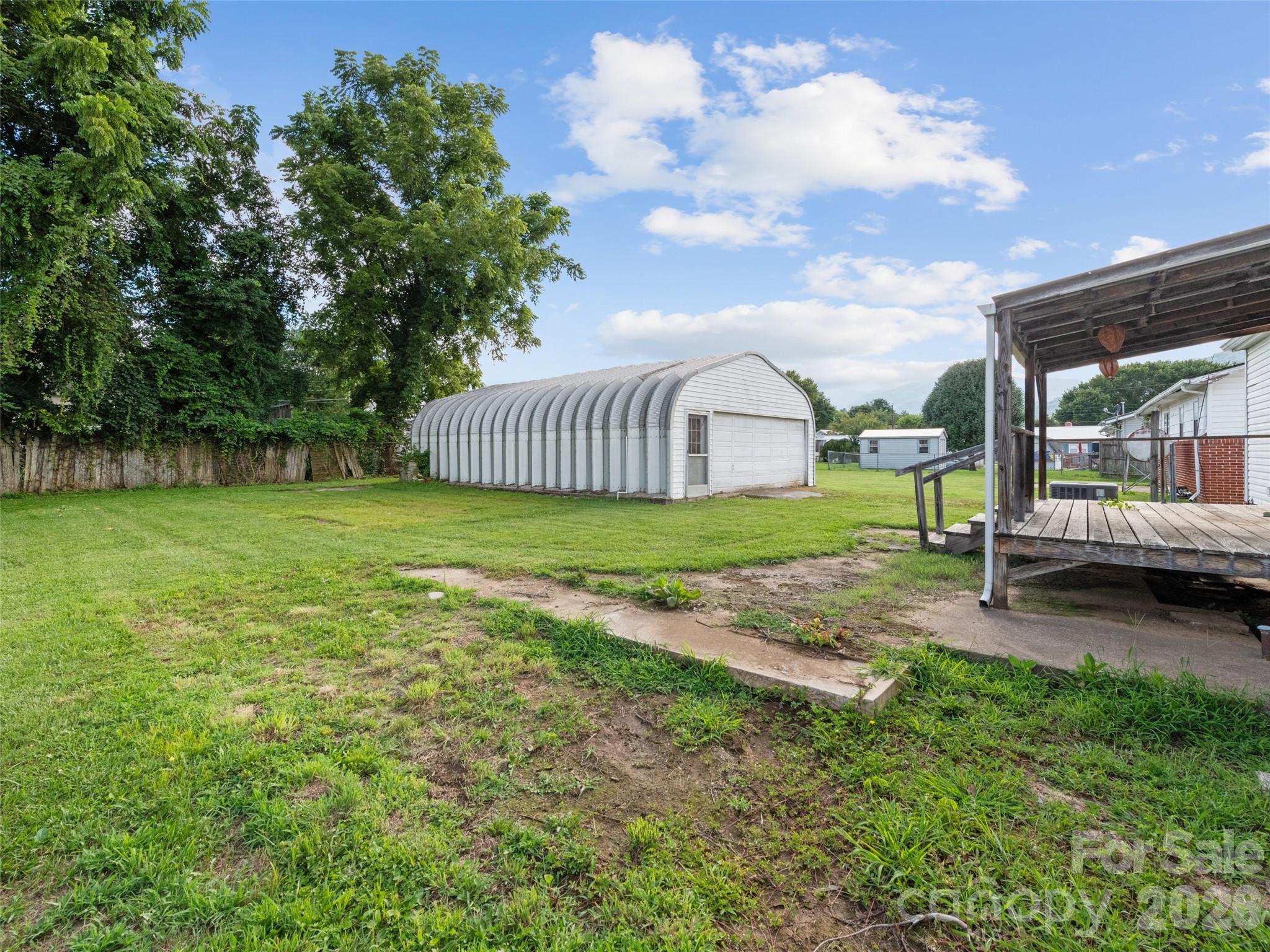 39 Spruce Street Property Photo 19