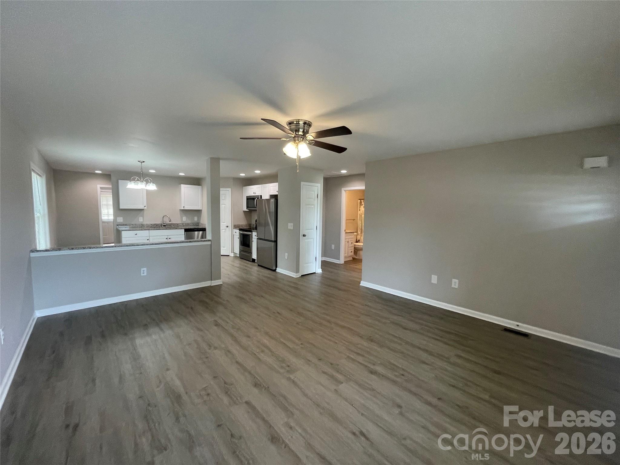 605 Frank Street Property Photo 3