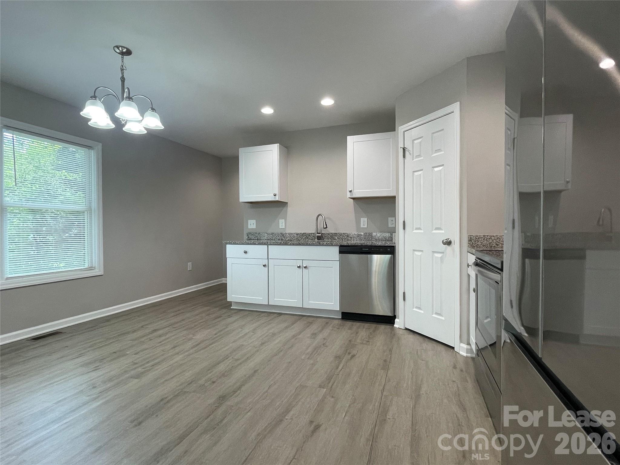 605 Frank Street Property Photo 7