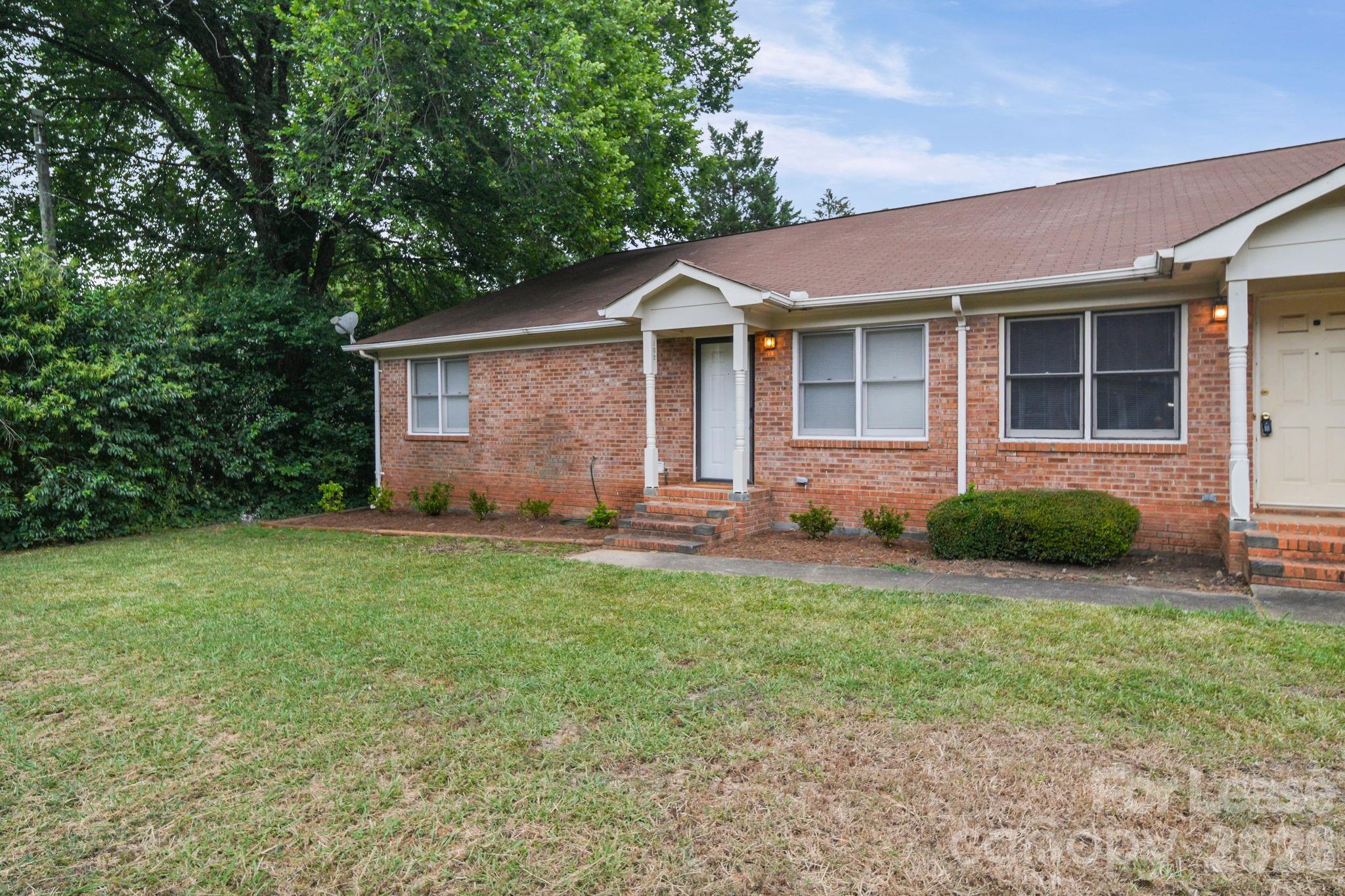 1110 Chandler Drive Property Photo 2