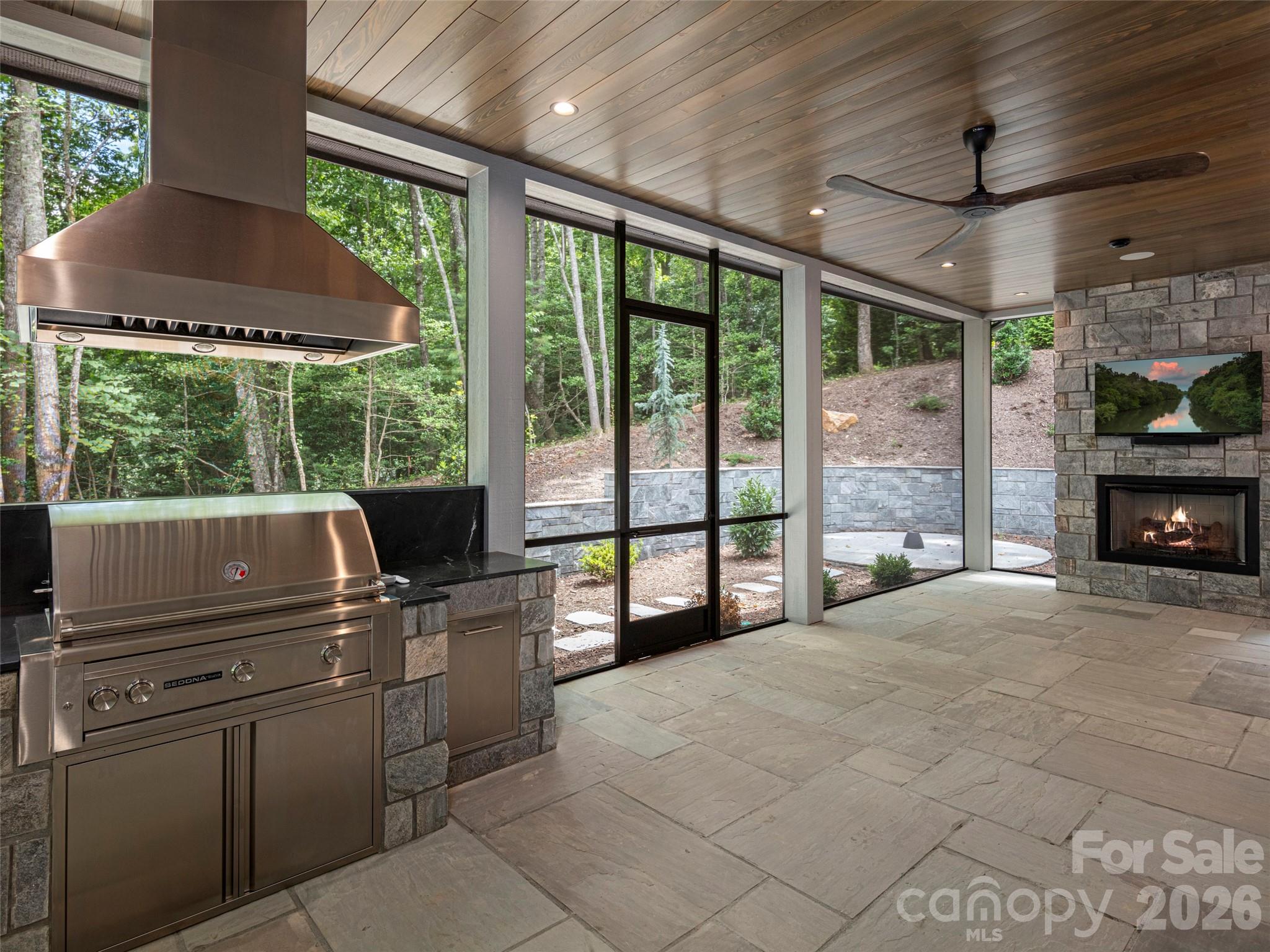 645 Walnut Valley Parkway Property Photo 22