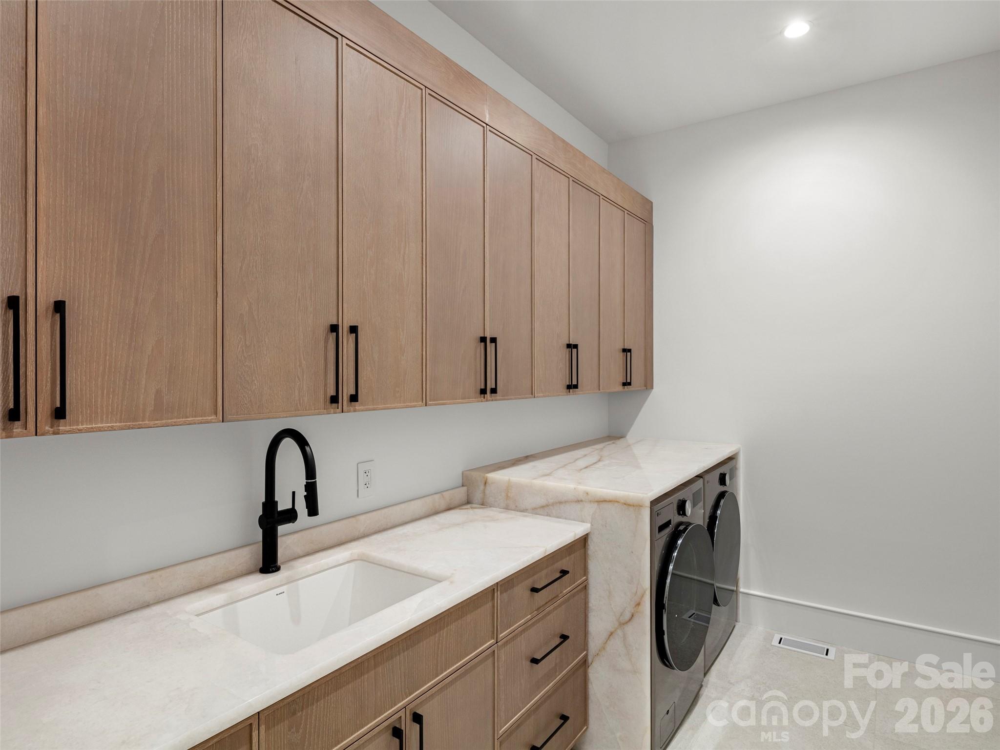 645 Walnut Valley Parkway Property Photo 35