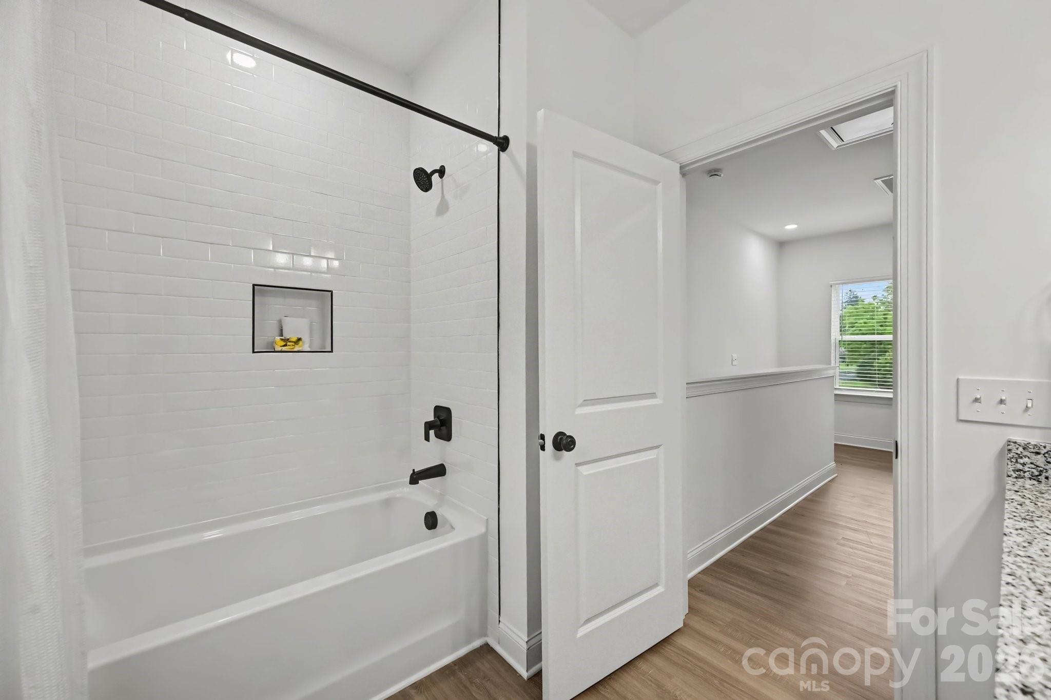 53 E 13th Street Property Photo 25