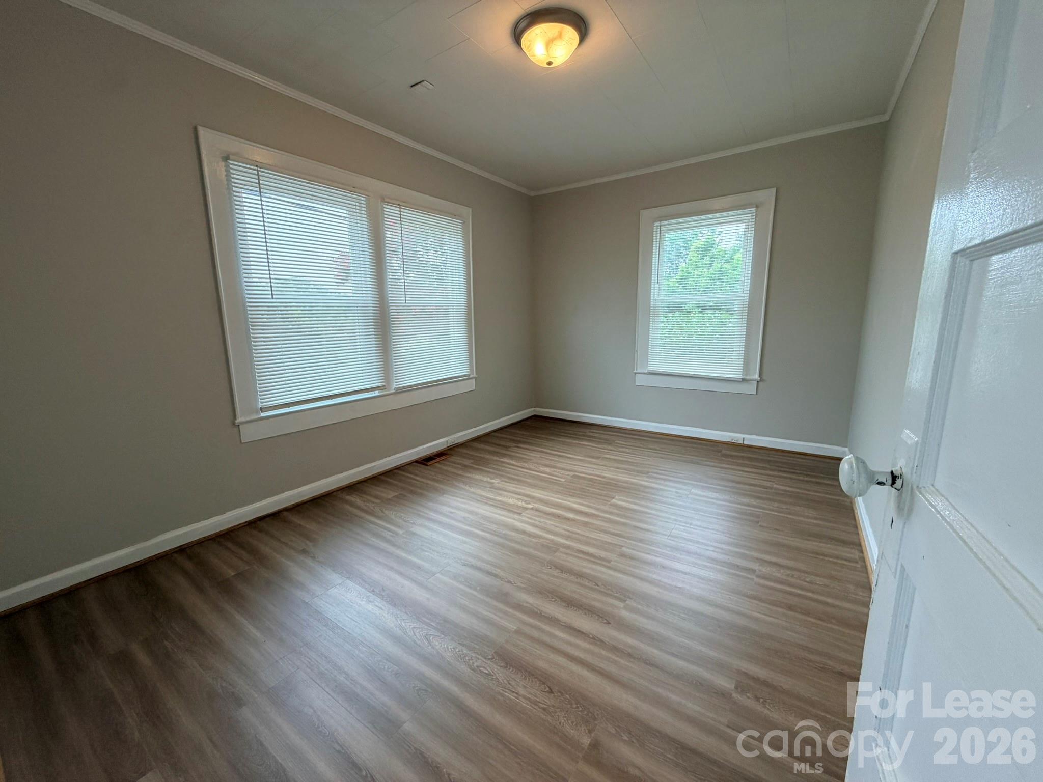 502 S Main Street Property Photo 7
