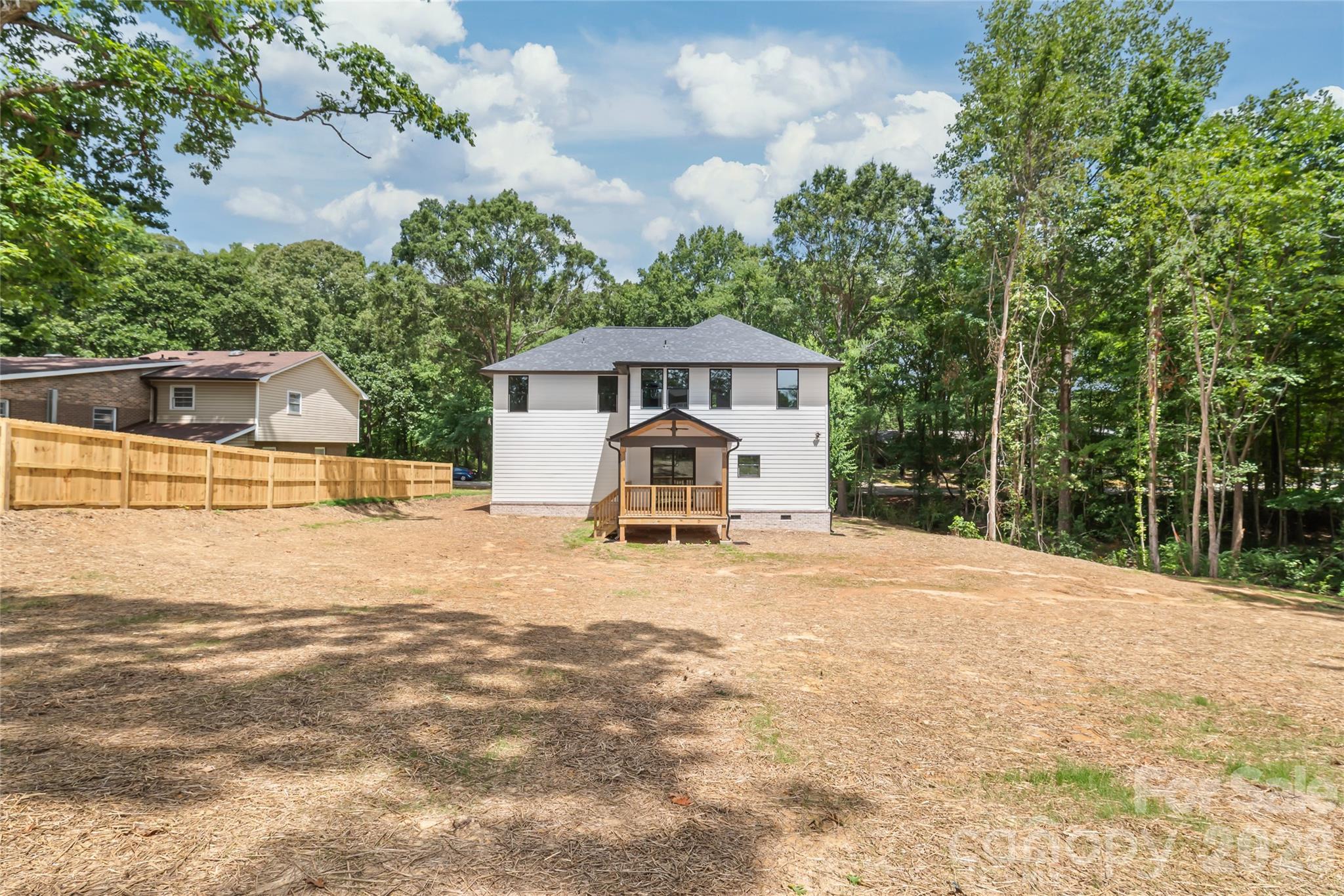 112 Cherokee Lane Property Photo 32