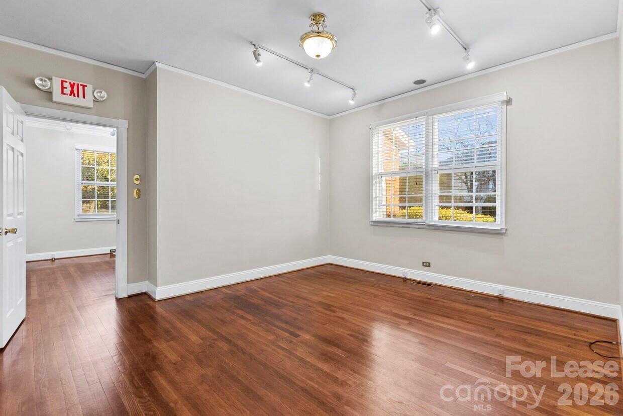 408 N White Street Property Photo 9