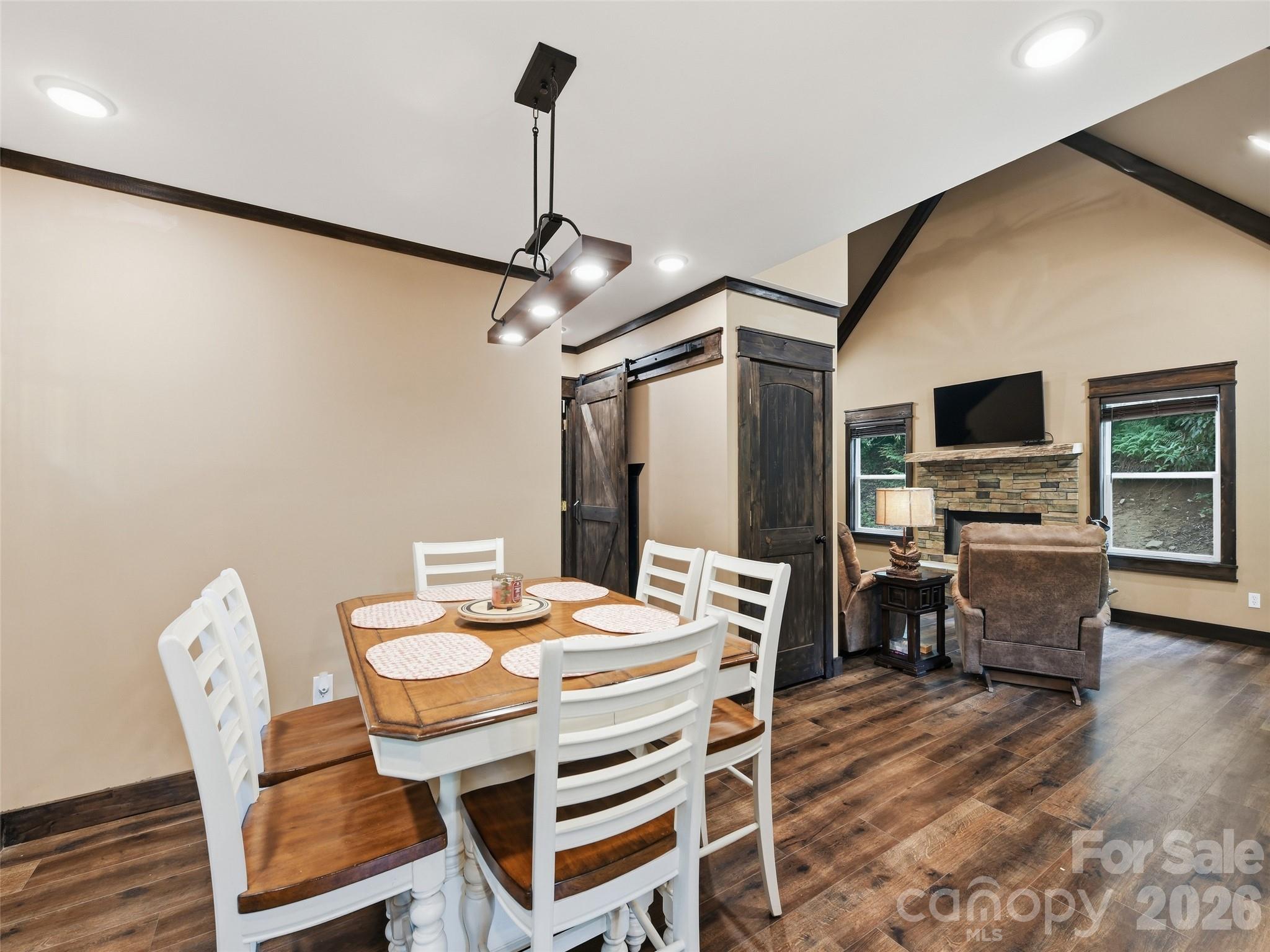 261 Yonah Drive Property Photo 13
