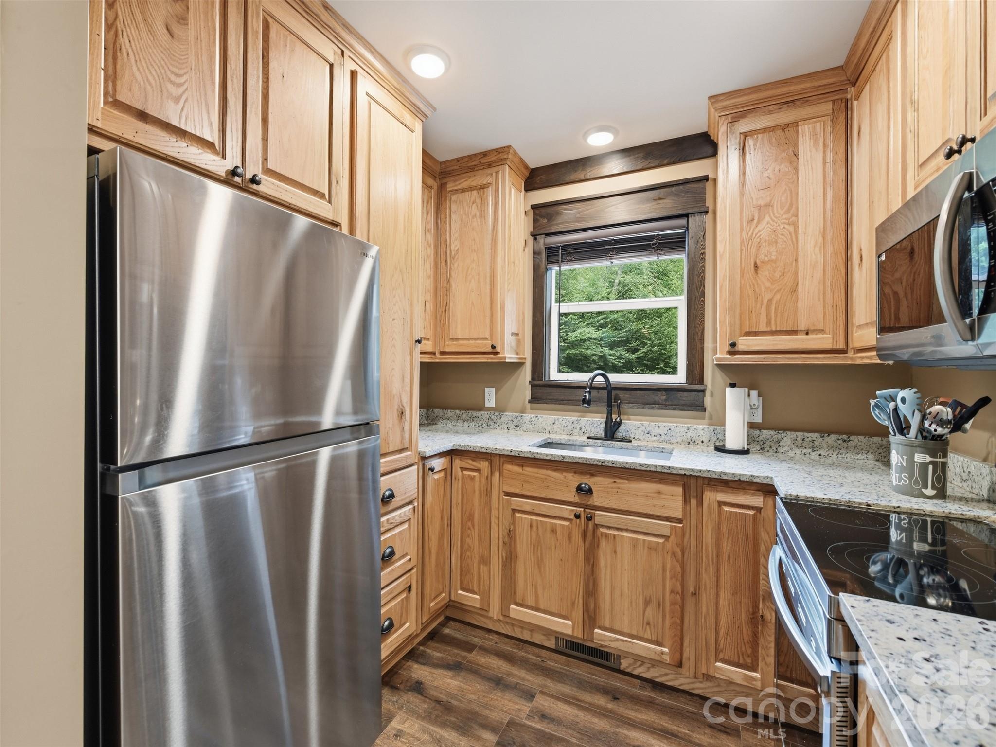 261 Yonah Drive Property Photo 16