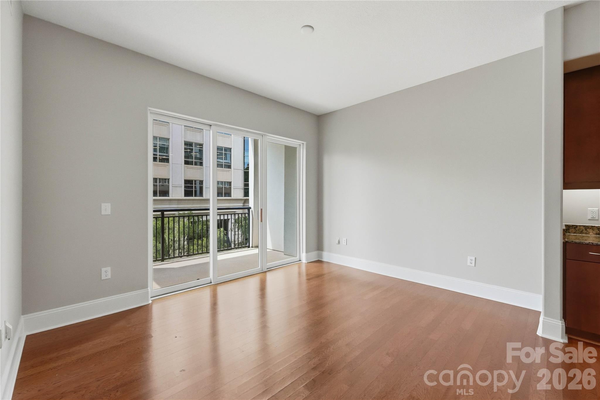 4625 Piedmont Row Drive 401 Property Photo 12