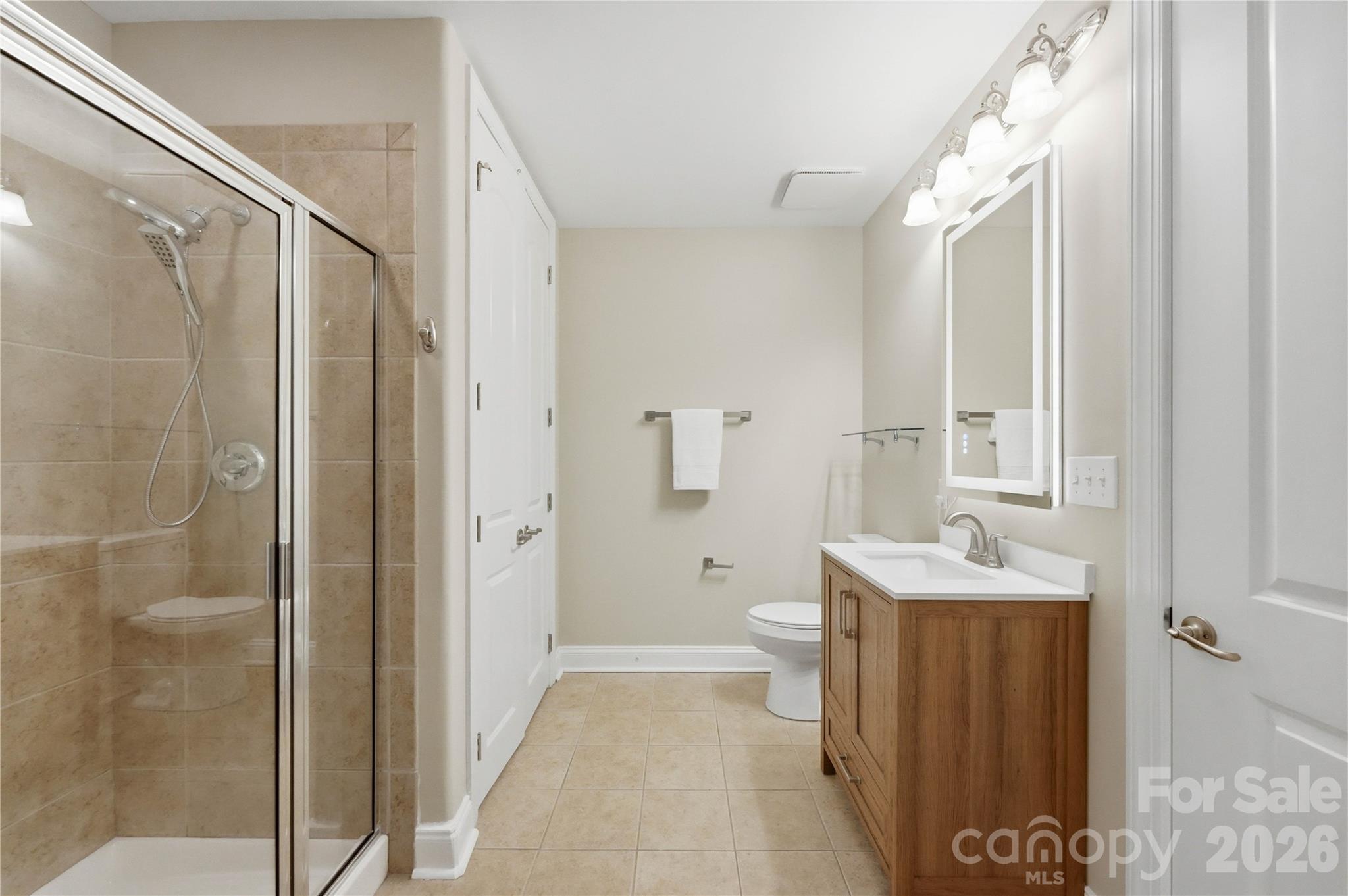 4625 Piedmont Row Drive 401 Property Photo 18