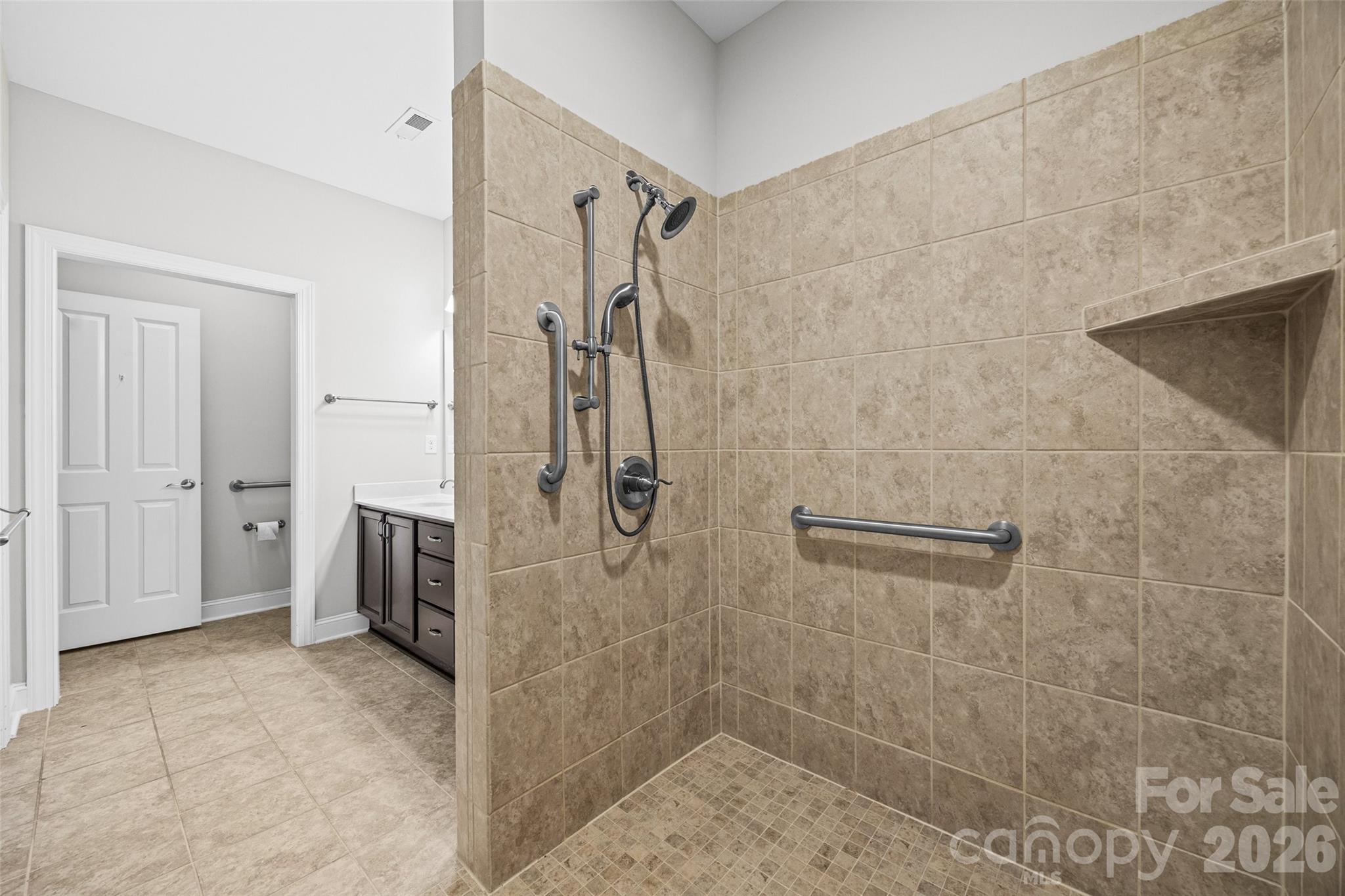 1140 Avalon Place Property Photo 16