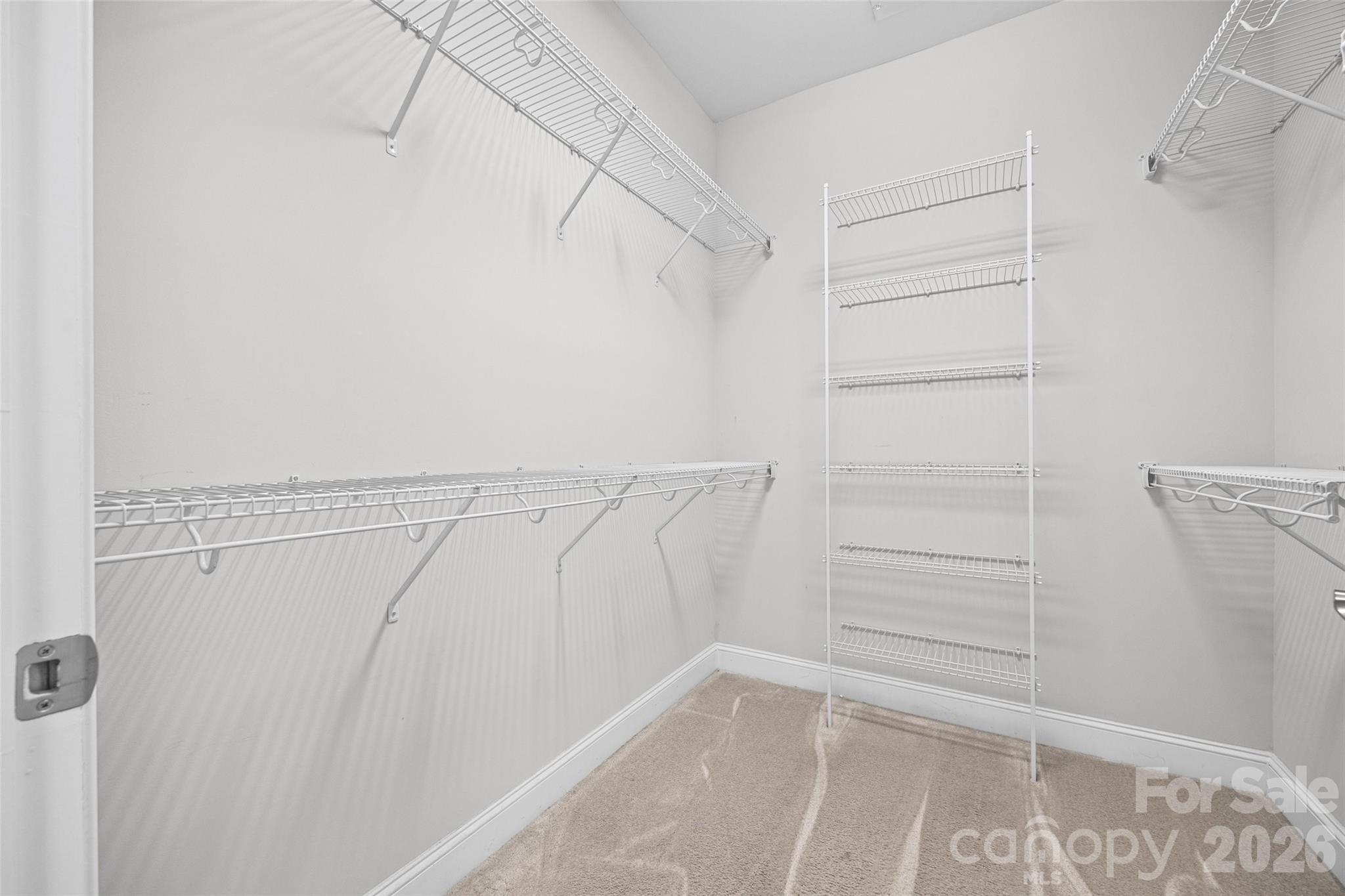1140 Avalon Place Property Photo 17