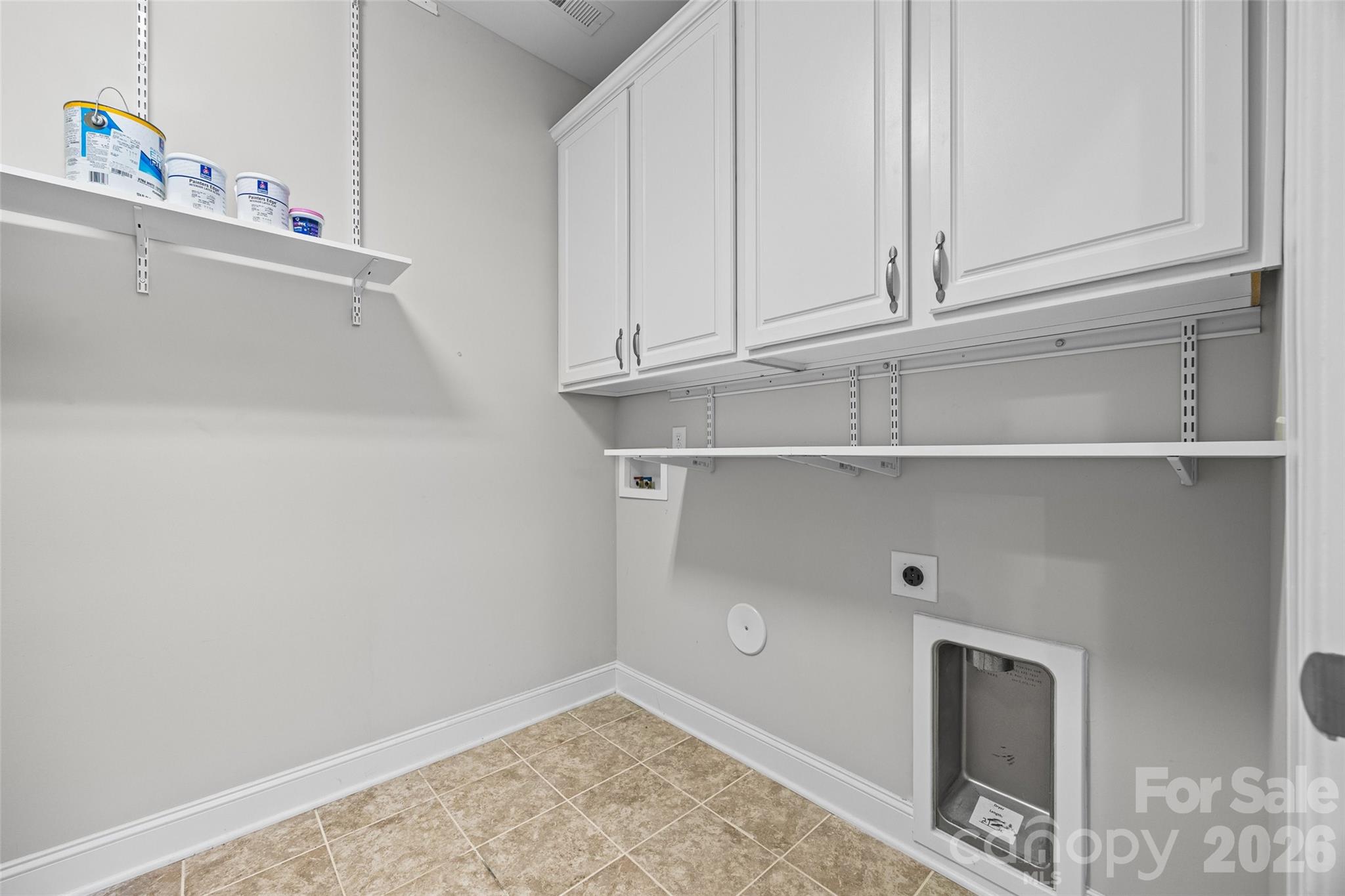1140 Avalon Place Property Photo 24