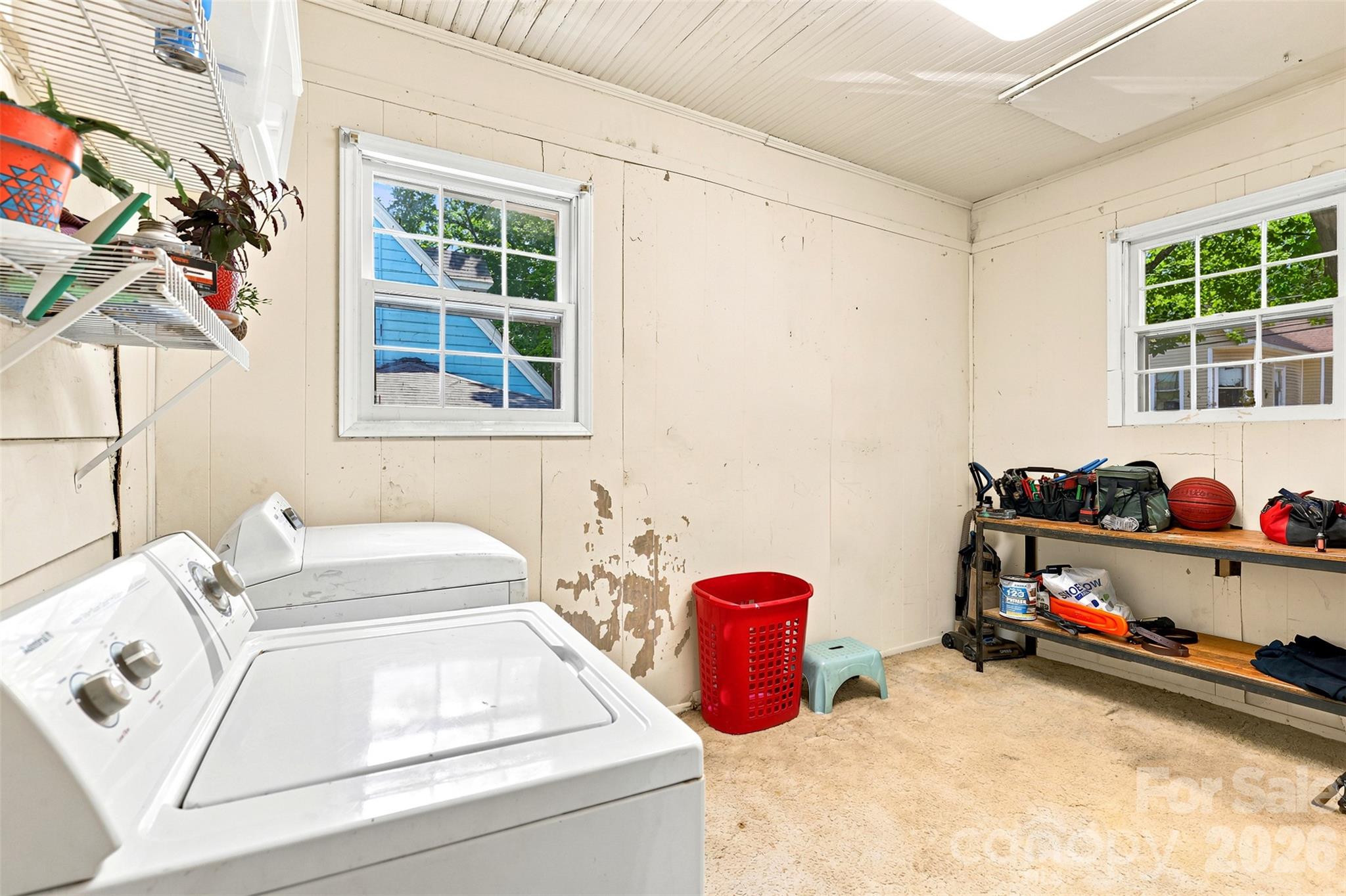 704 N Washington Street Property Photo 14