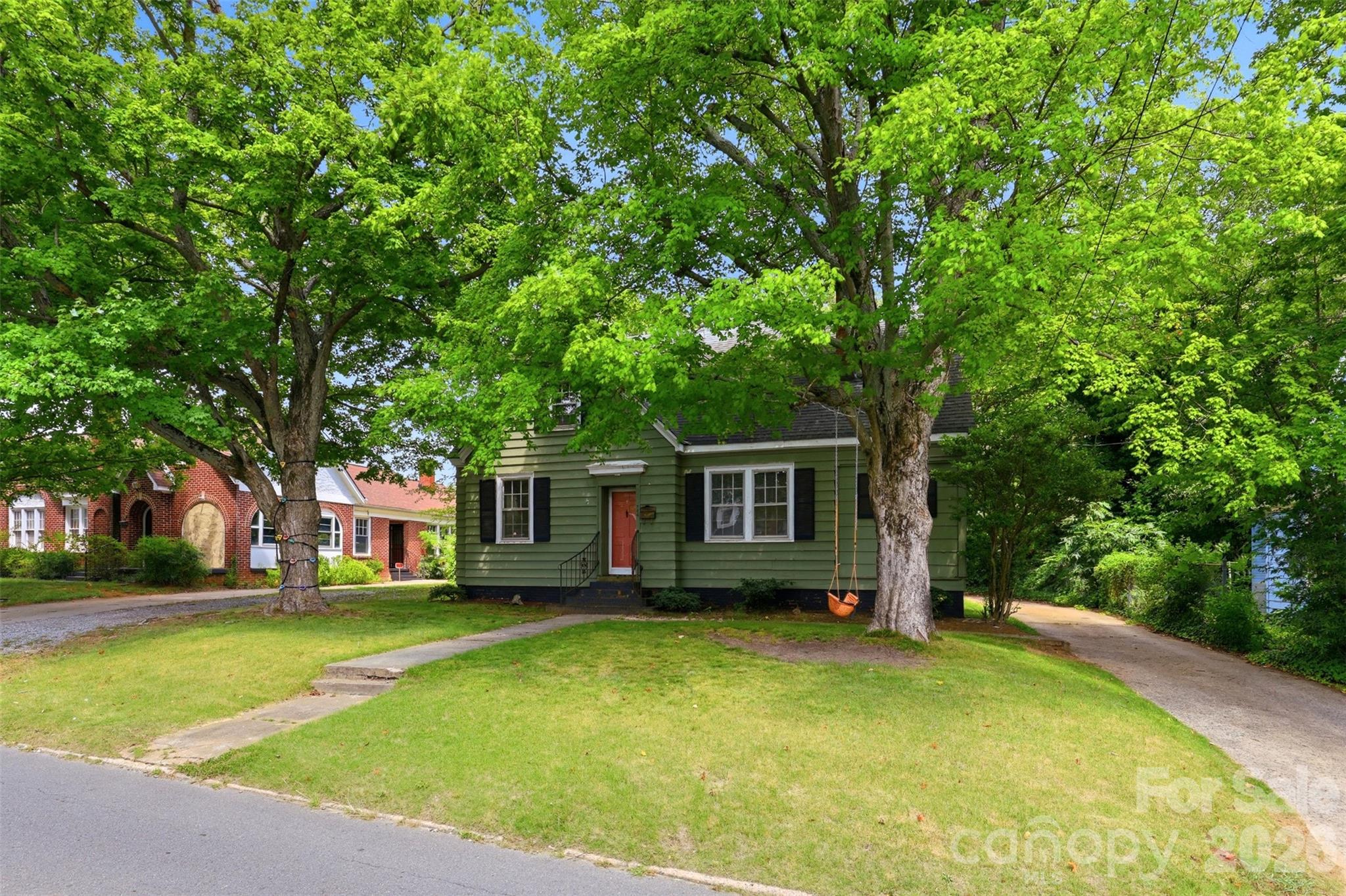 704 N Washington Street Property Photo 26