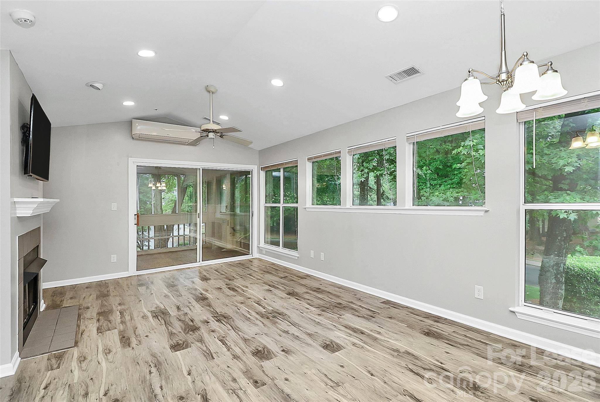 767 Southwest Drive Property Photo 11