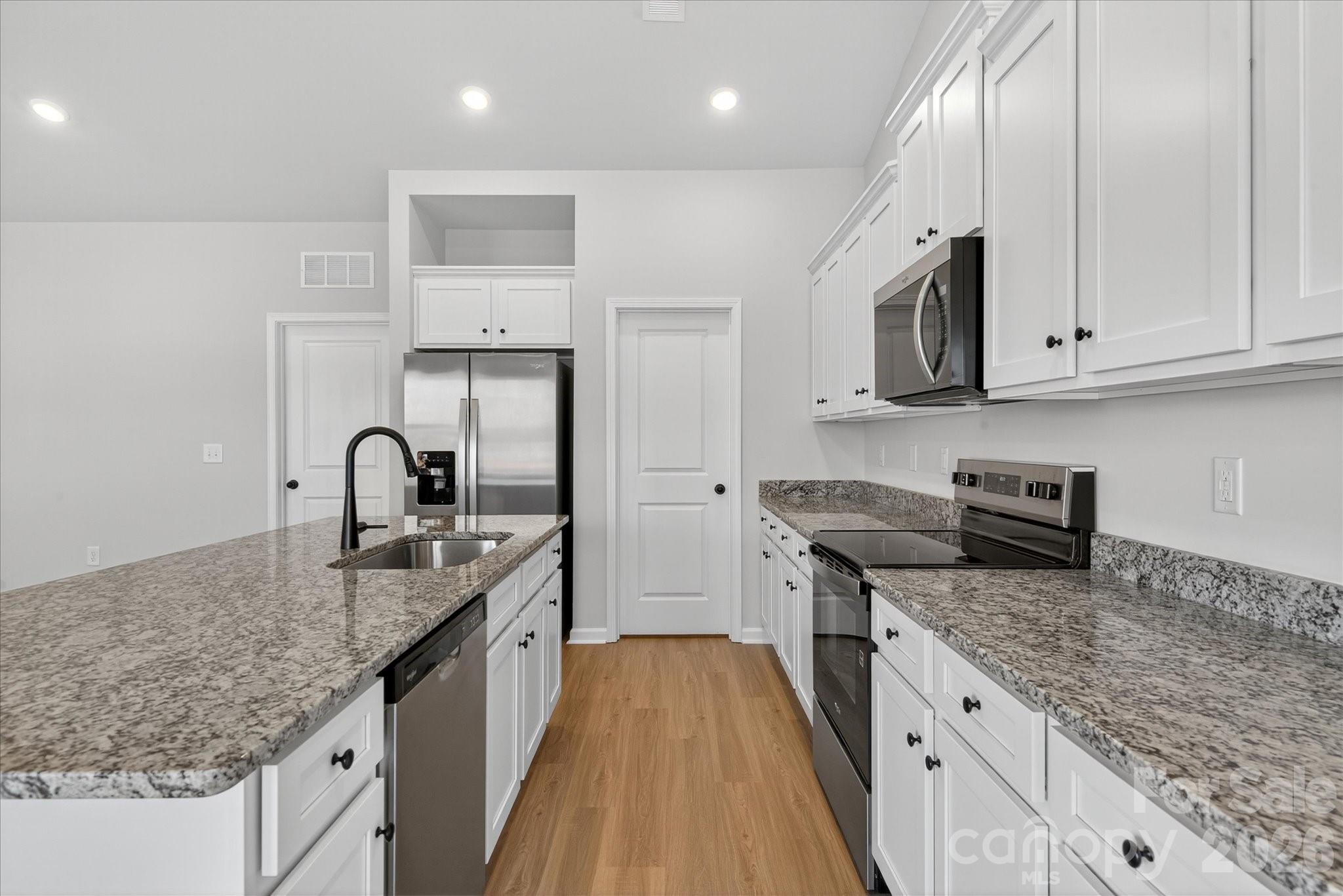 3628 Saddlebred Drive Property Photo 6
