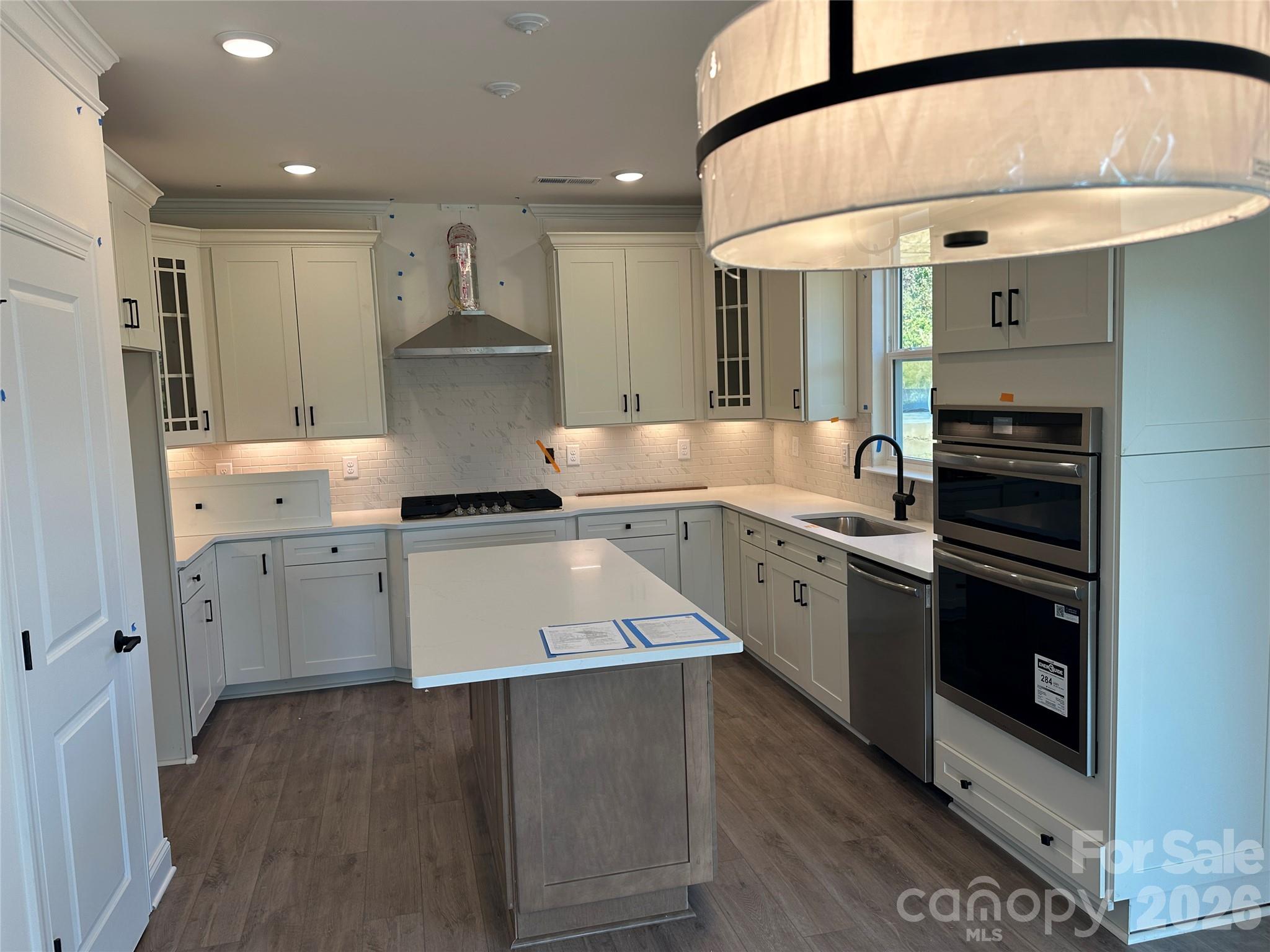 8474 Acadia Parkway Property Photo 5