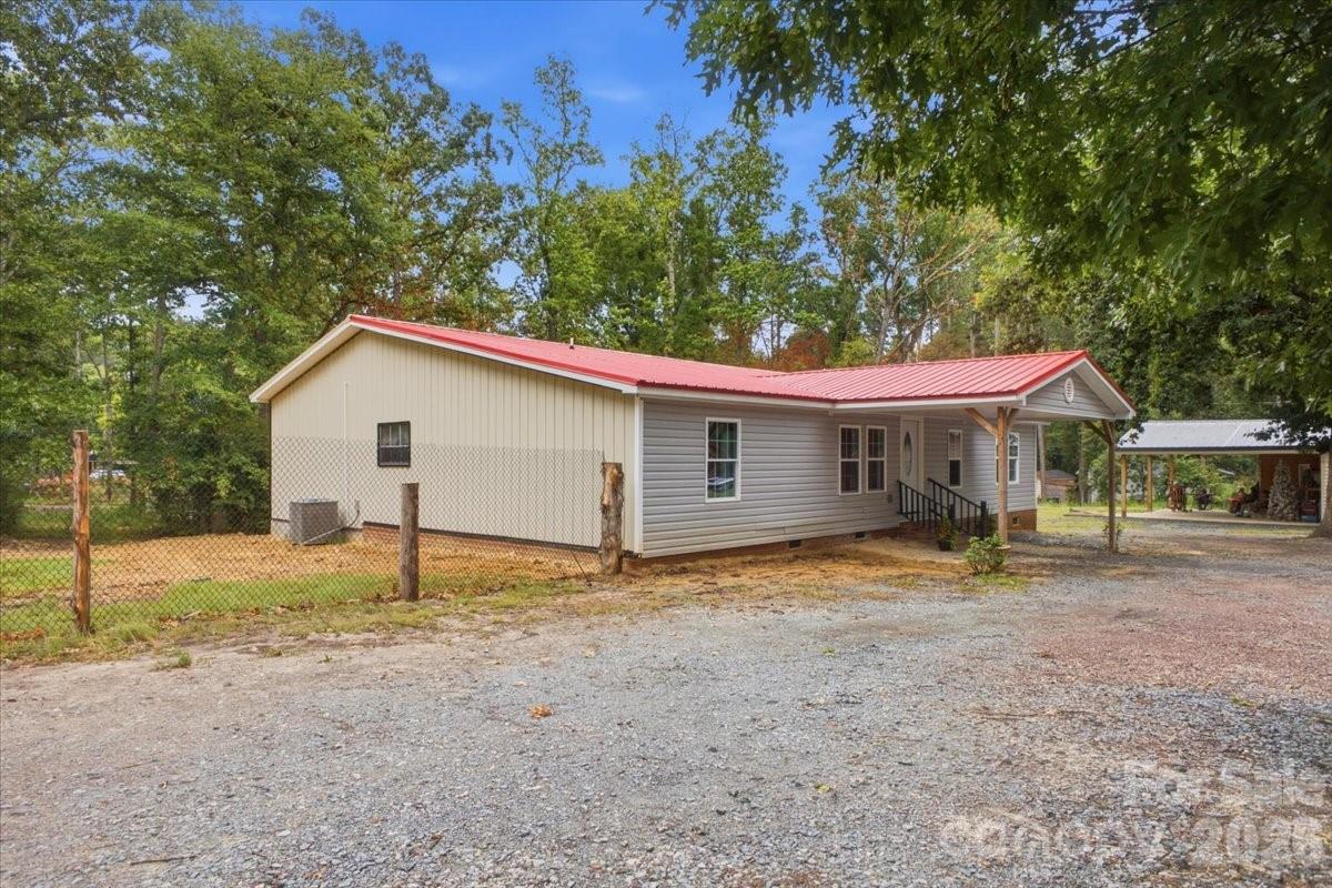 4313 Jenkins Road Property Photo 3
