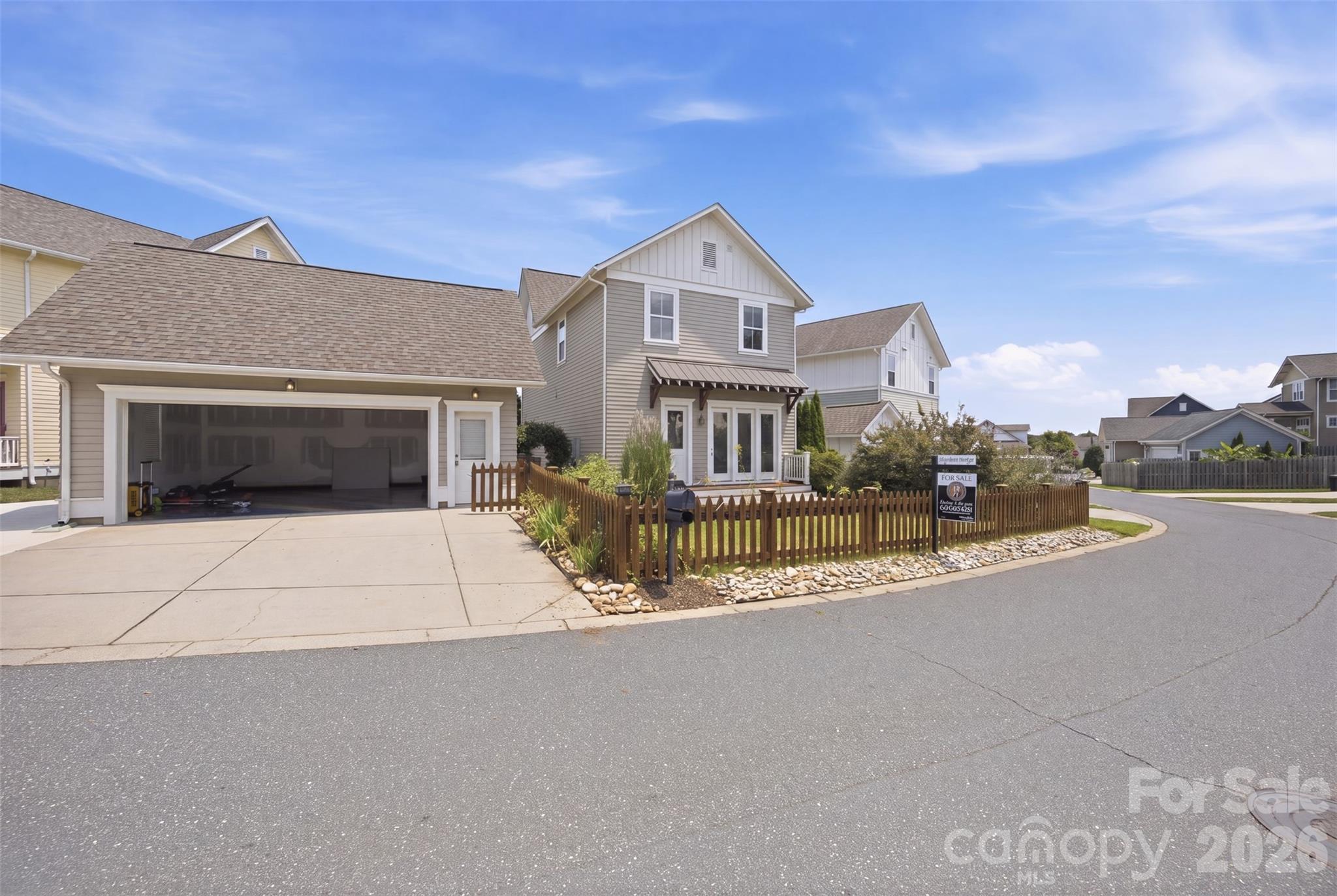 743 Waterscape Court Property Photo 7