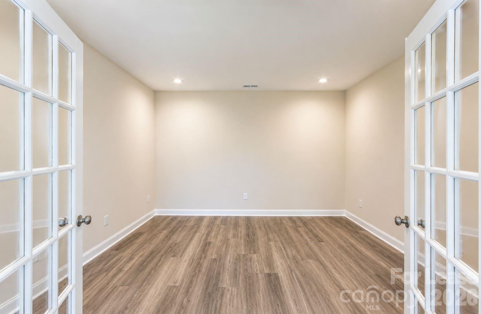 104 Kentmore Drive Property Photo 14