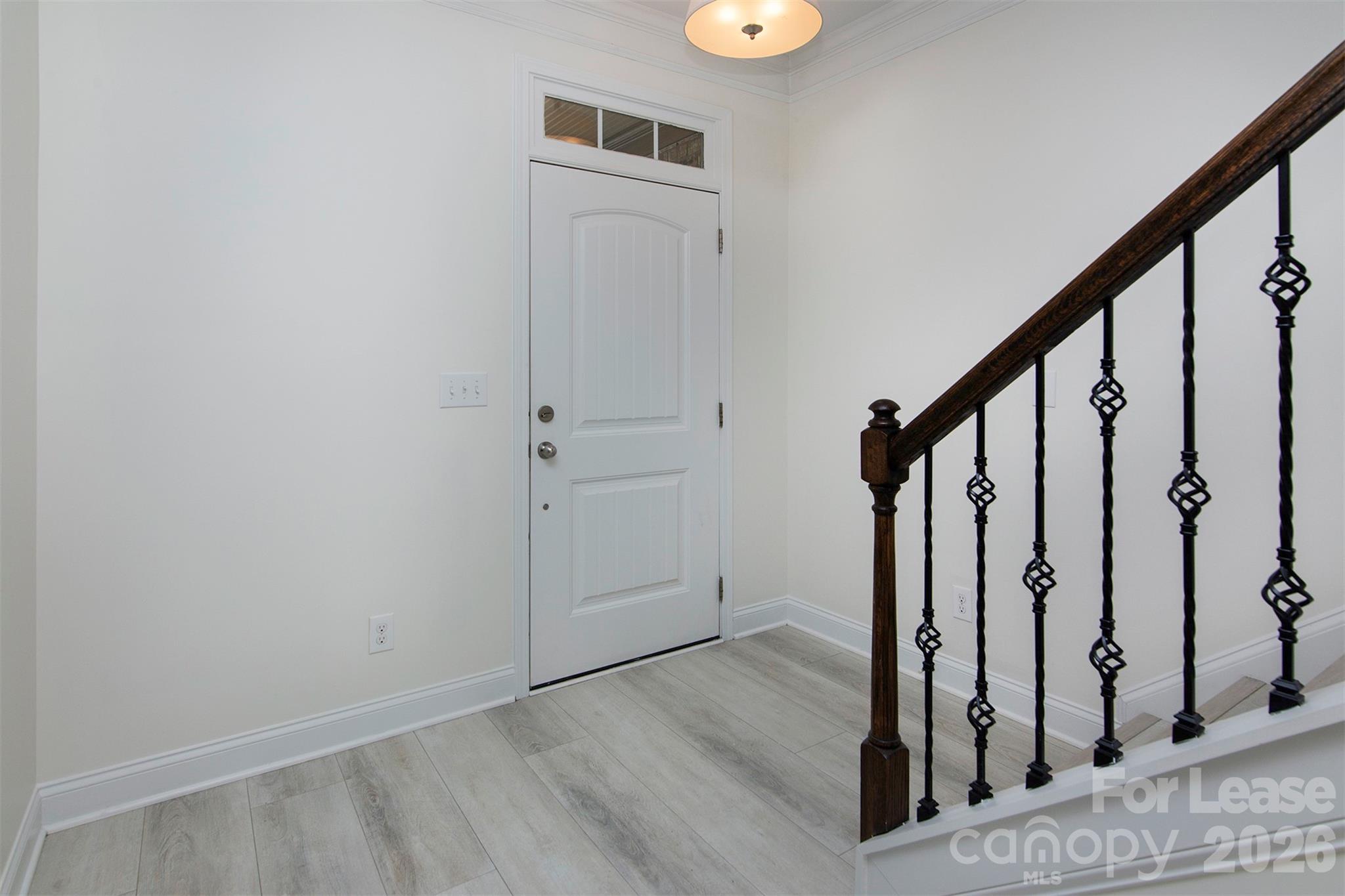 2231 Eversham Drive Property Photo 3