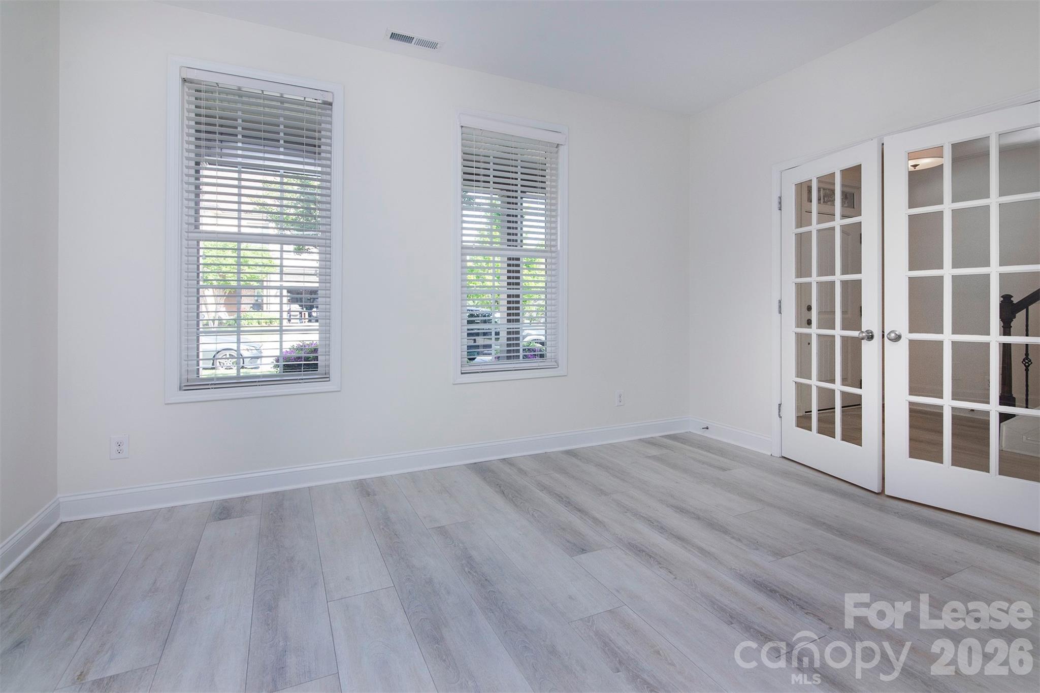 2231 Eversham Drive Property Photo 4