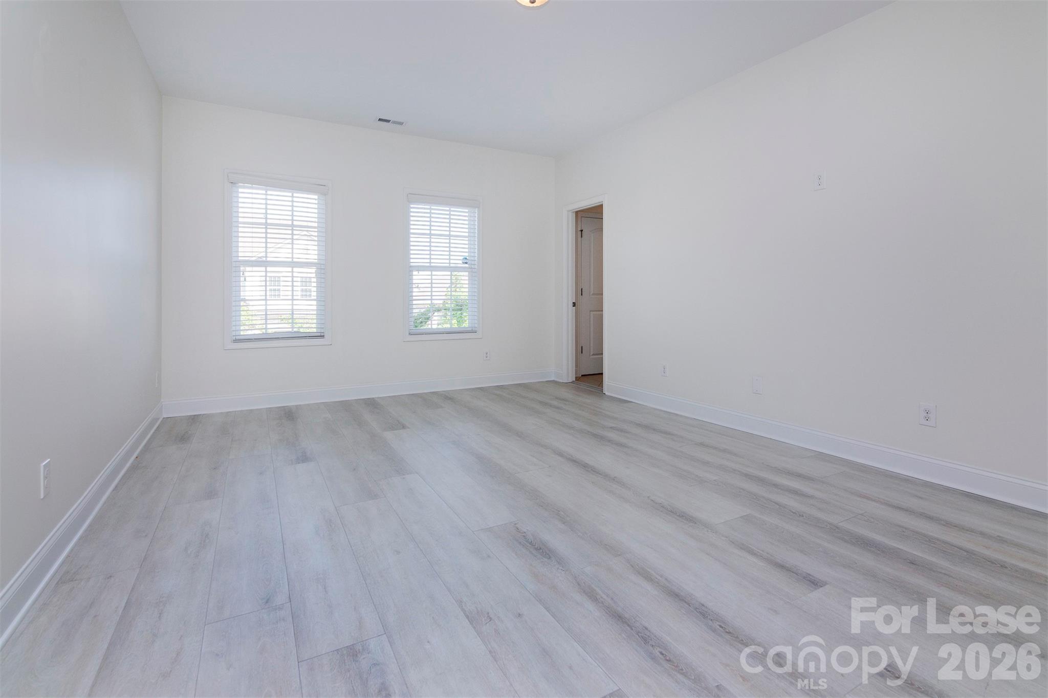 2231 Eversham Drive Property Photo 15