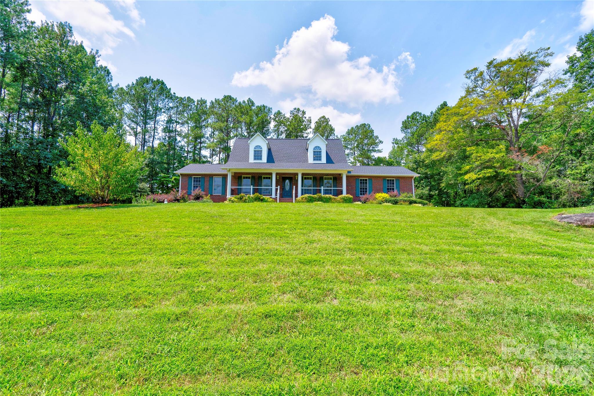 189 Hazelhurst Lane Property Photo 2