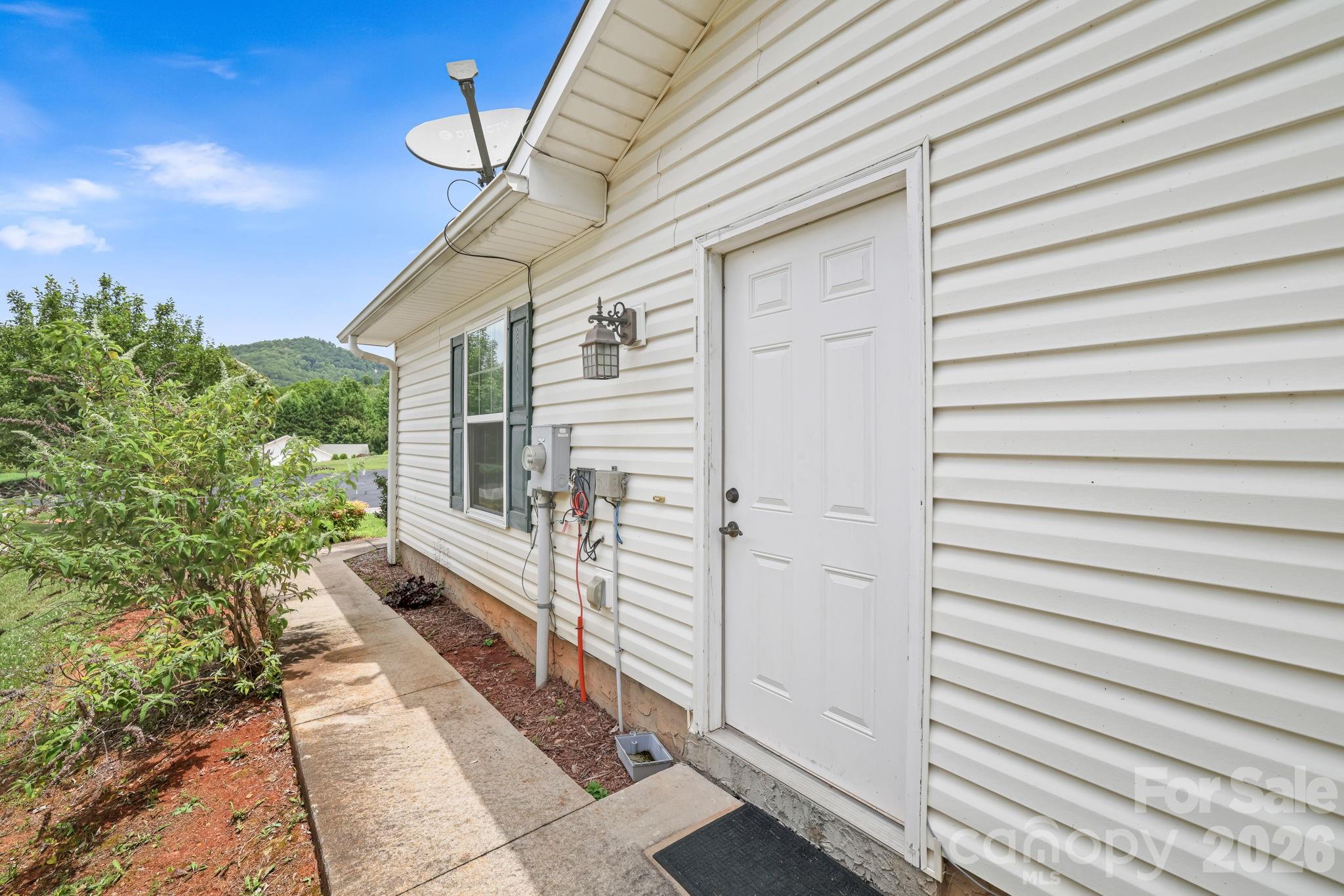 17 Coventry Circle Property Photo 31